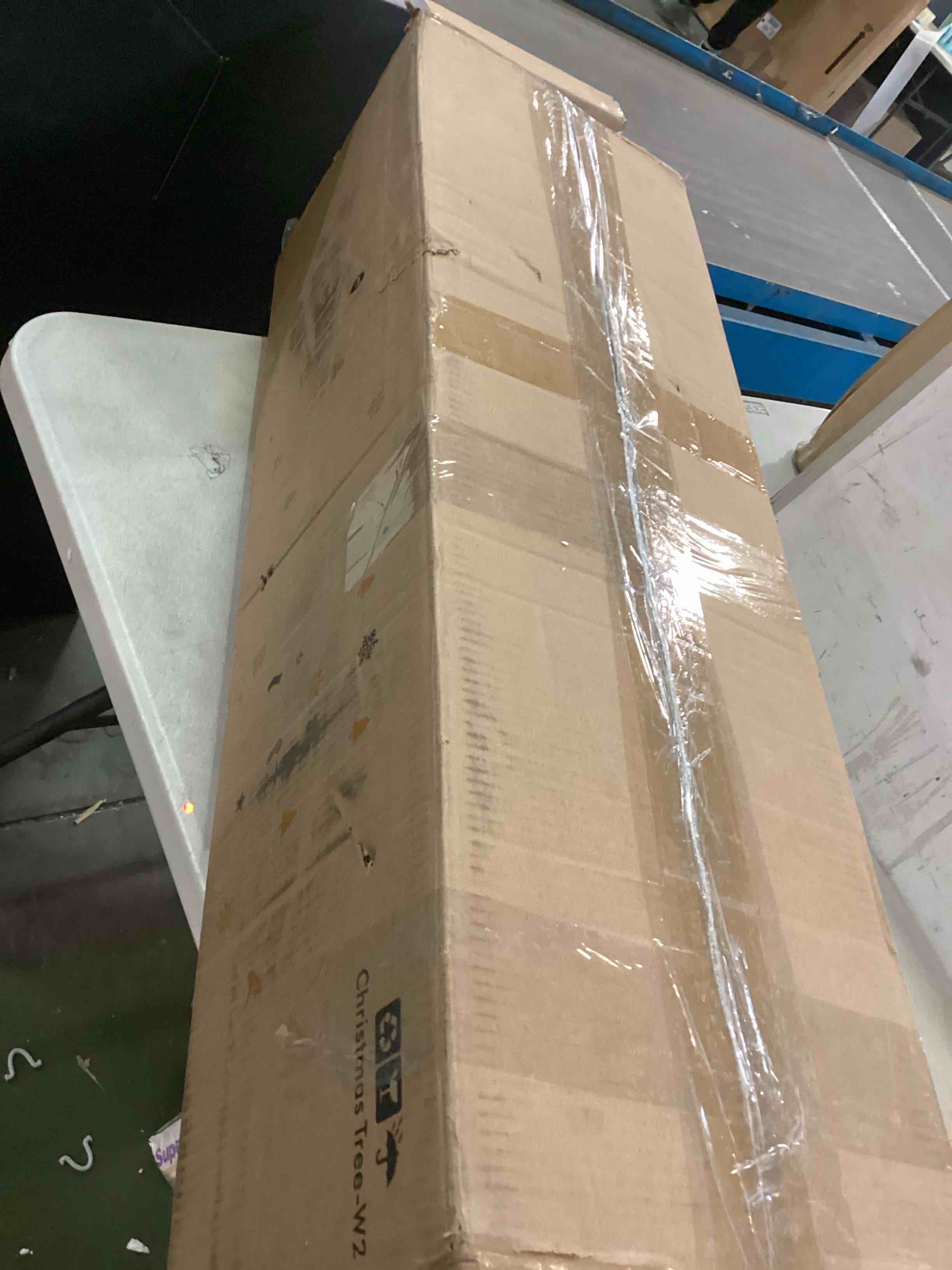 https://s3.amazonaws.com/lotting-images-prod/bidfta/RED6120583_1710860362662.jpeg