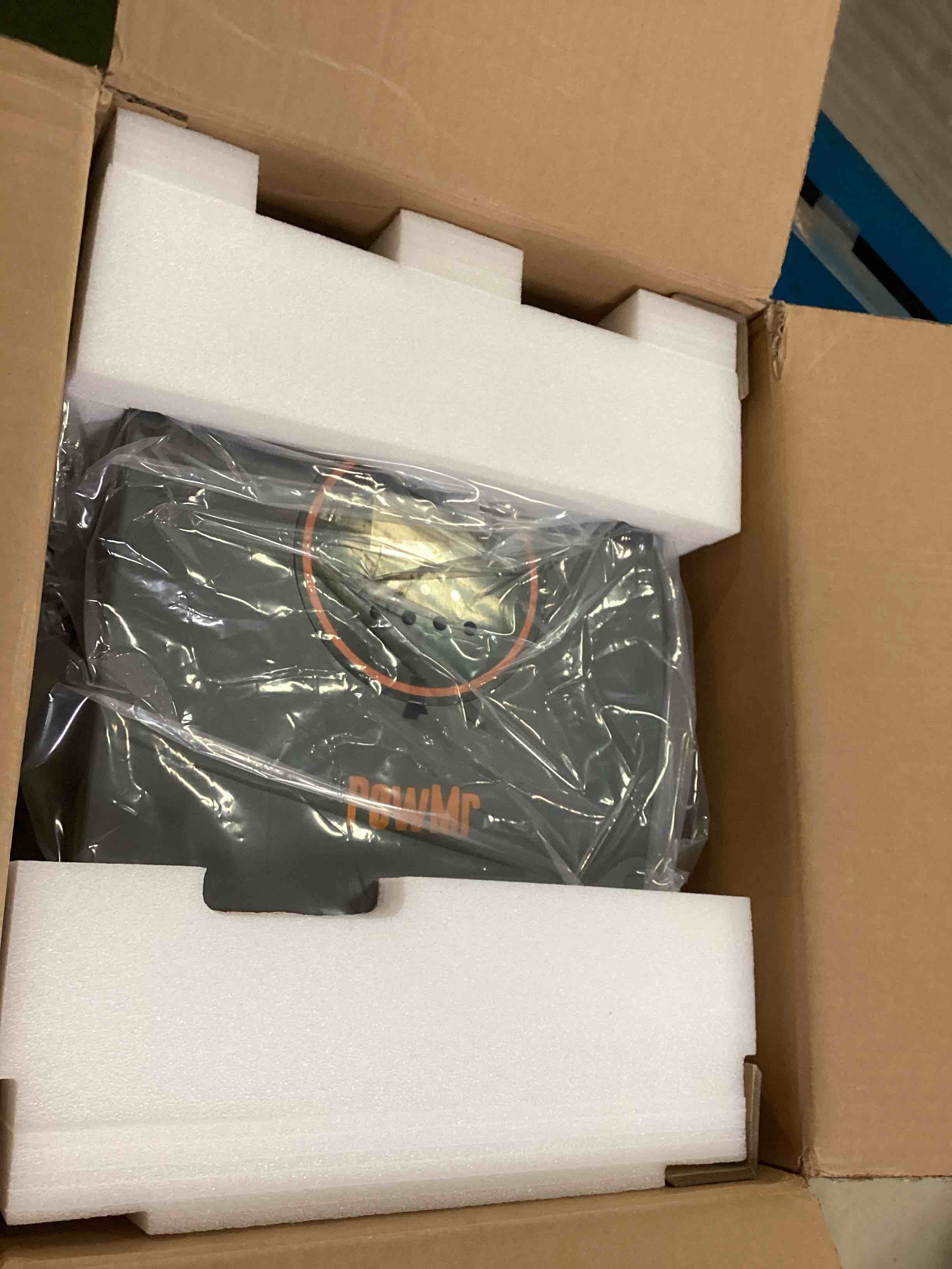 https://s3.amazonaws.com/lotting-images-prod/bidfta/RED6120634_1710866085690.jpeg