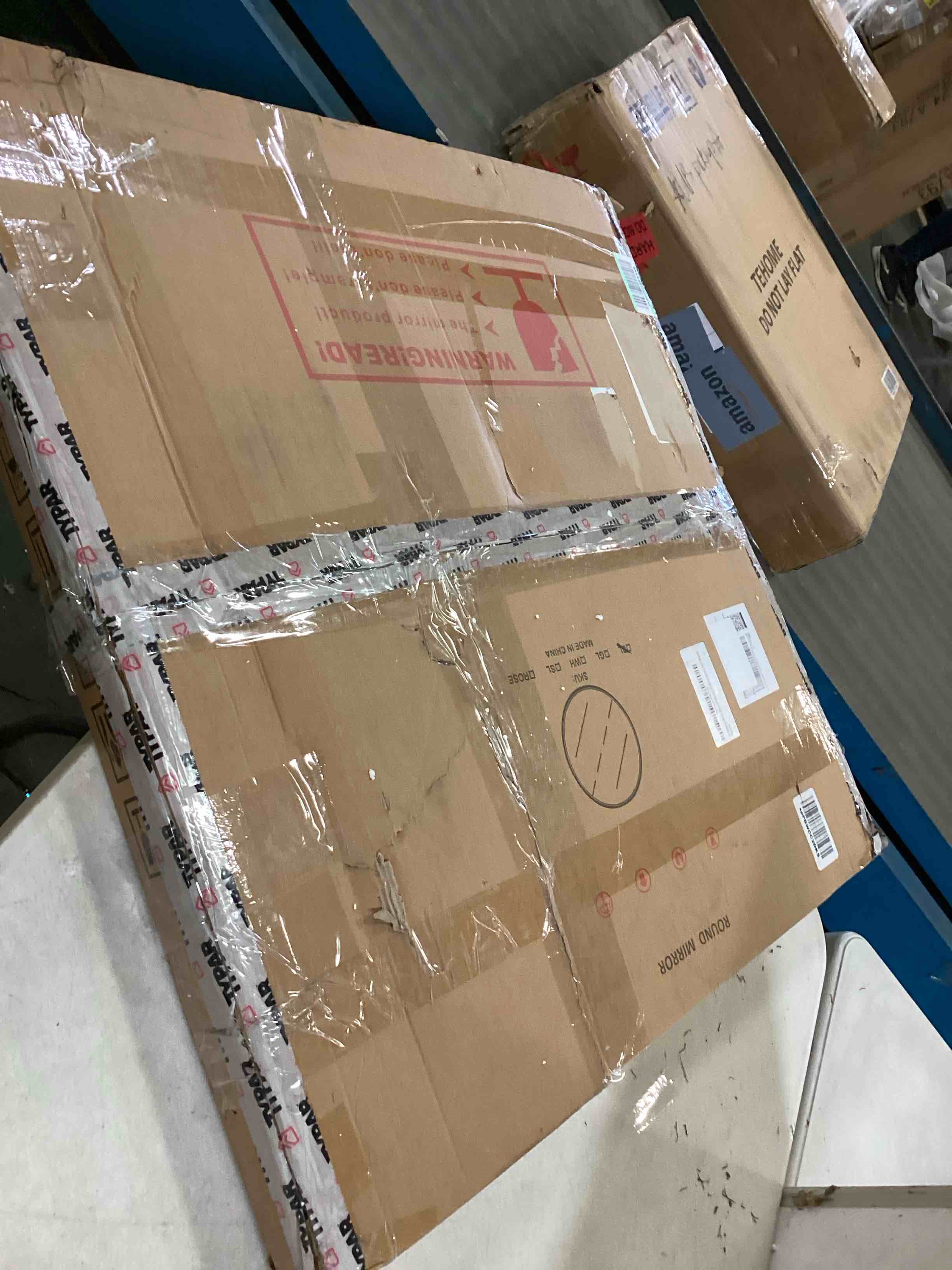 https://s3.amazonaws.com/lotting-images-prod/bidfta/RED6120647_1710870144397.jpeg