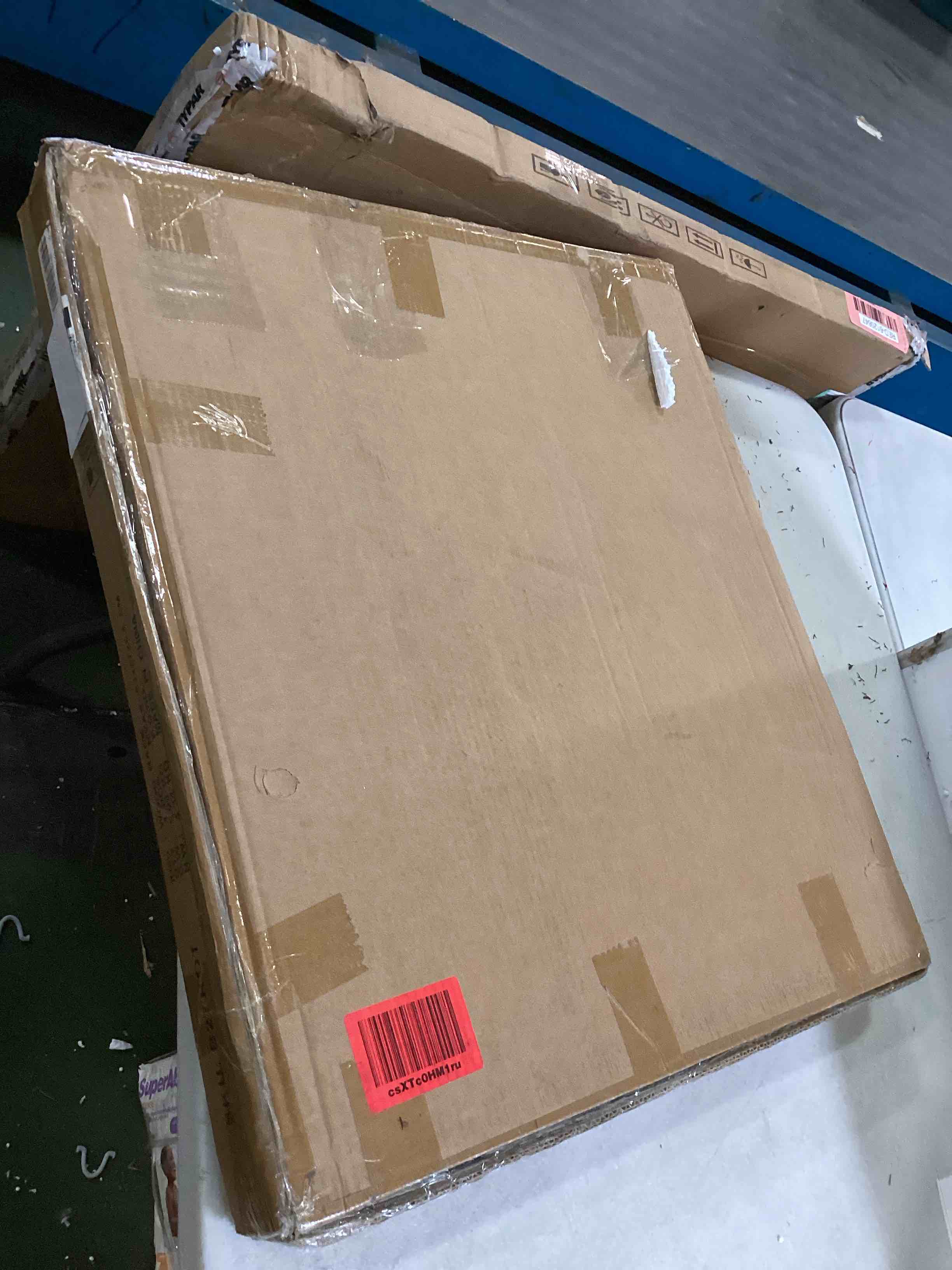 https://s3.amazonaws.com/lotting-images-prod/bidfta/RED6120648_1710870259641.jpeg