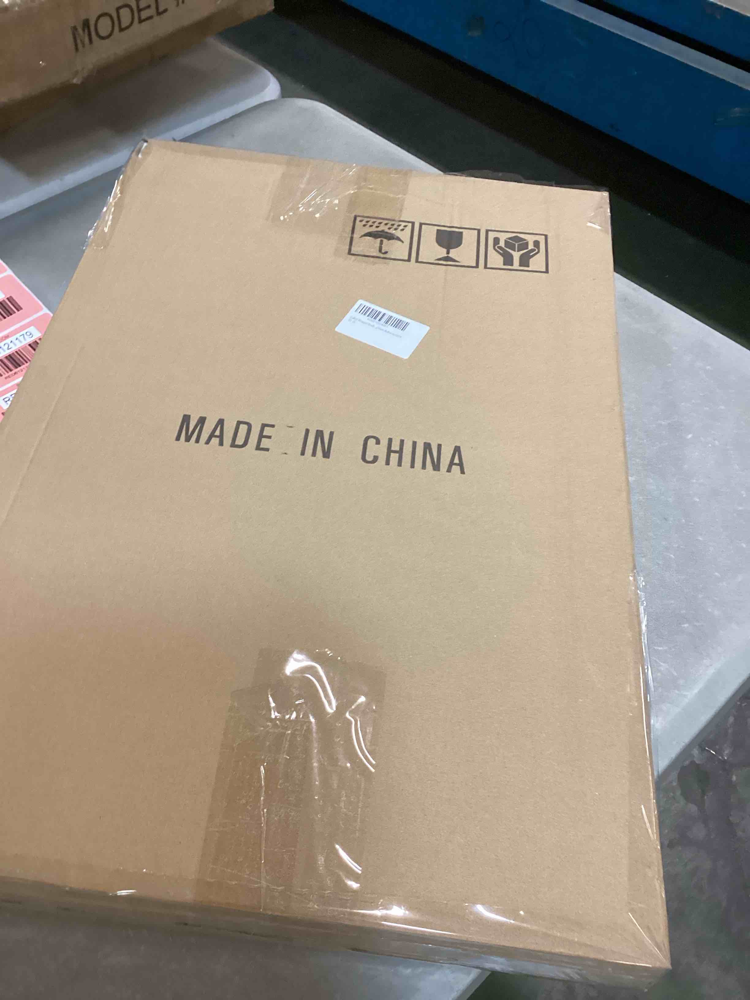 https://s3.amazonaws.com/lotting-images-prod/bidfta/RED6121182_1711196609910.jpeg