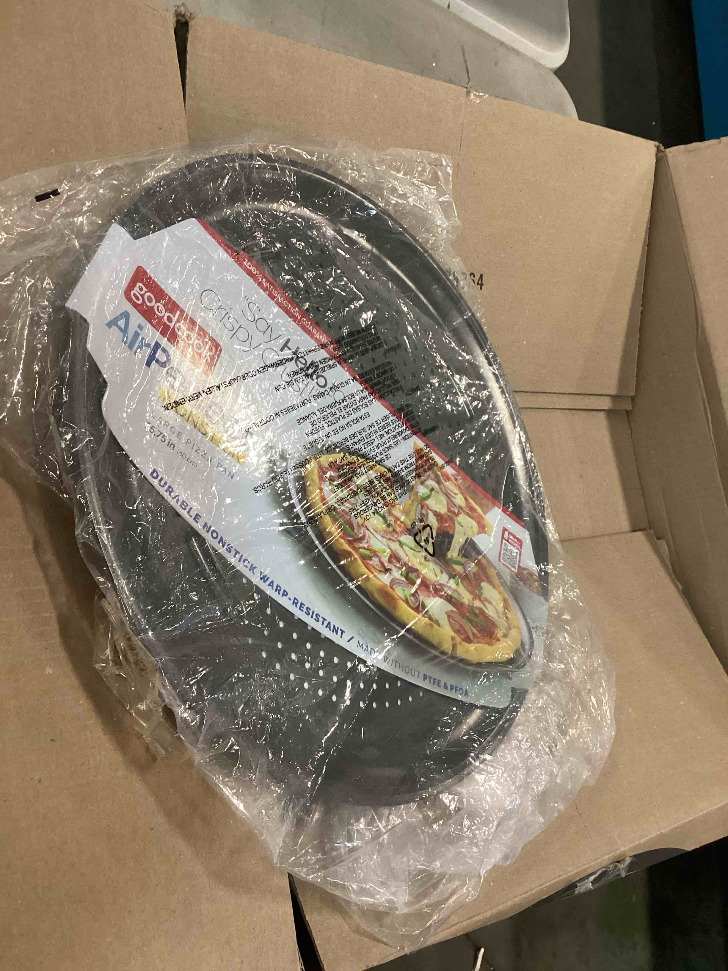 https://s3.amazonaws.com/lotting-images-prod/bidfta/RED6121220_1711203867965.jpeg