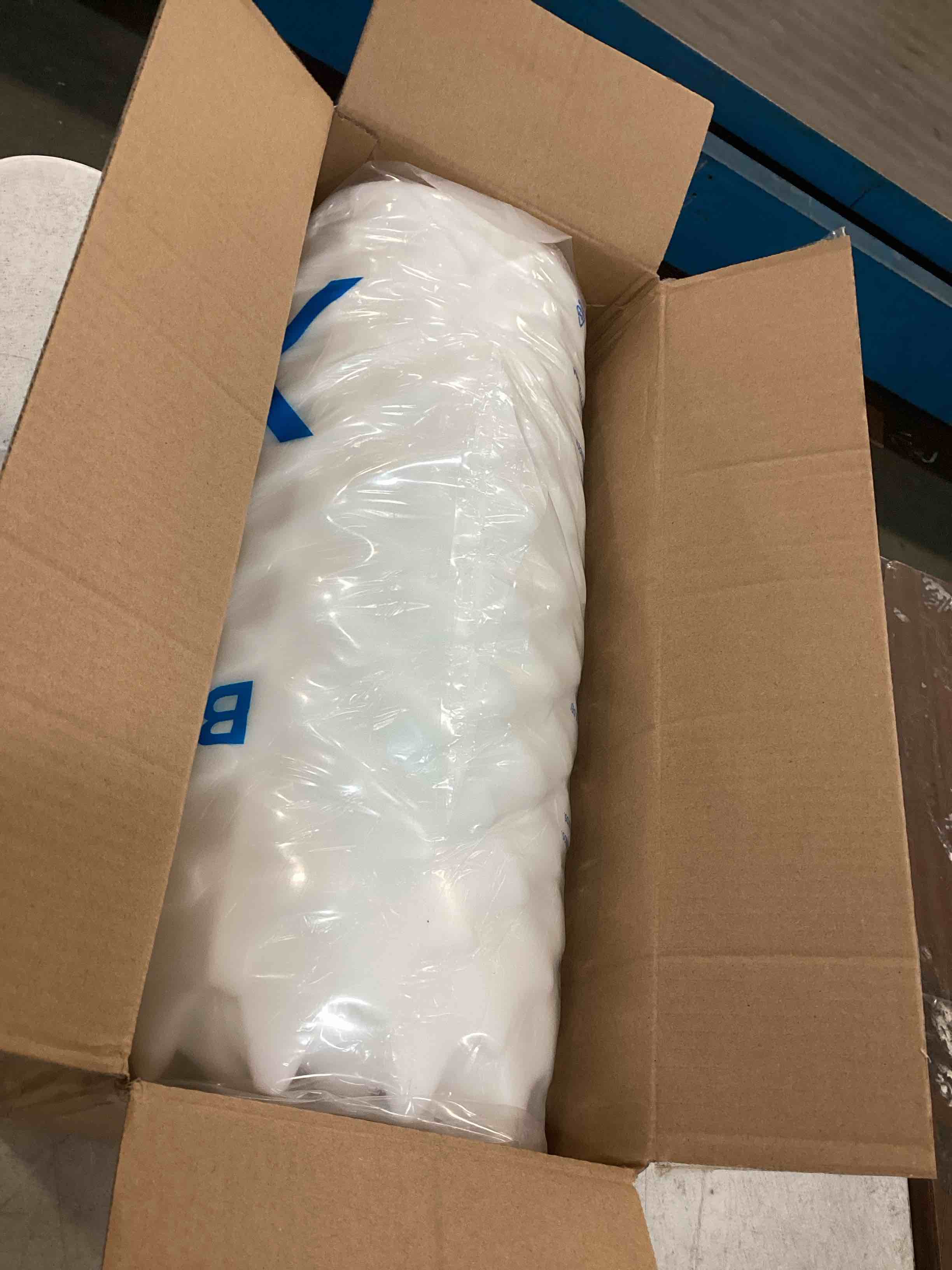 https://s3.amazonaws.com/lotting-images-prod/bidfta/RED6121509_1711387125497.jpeg