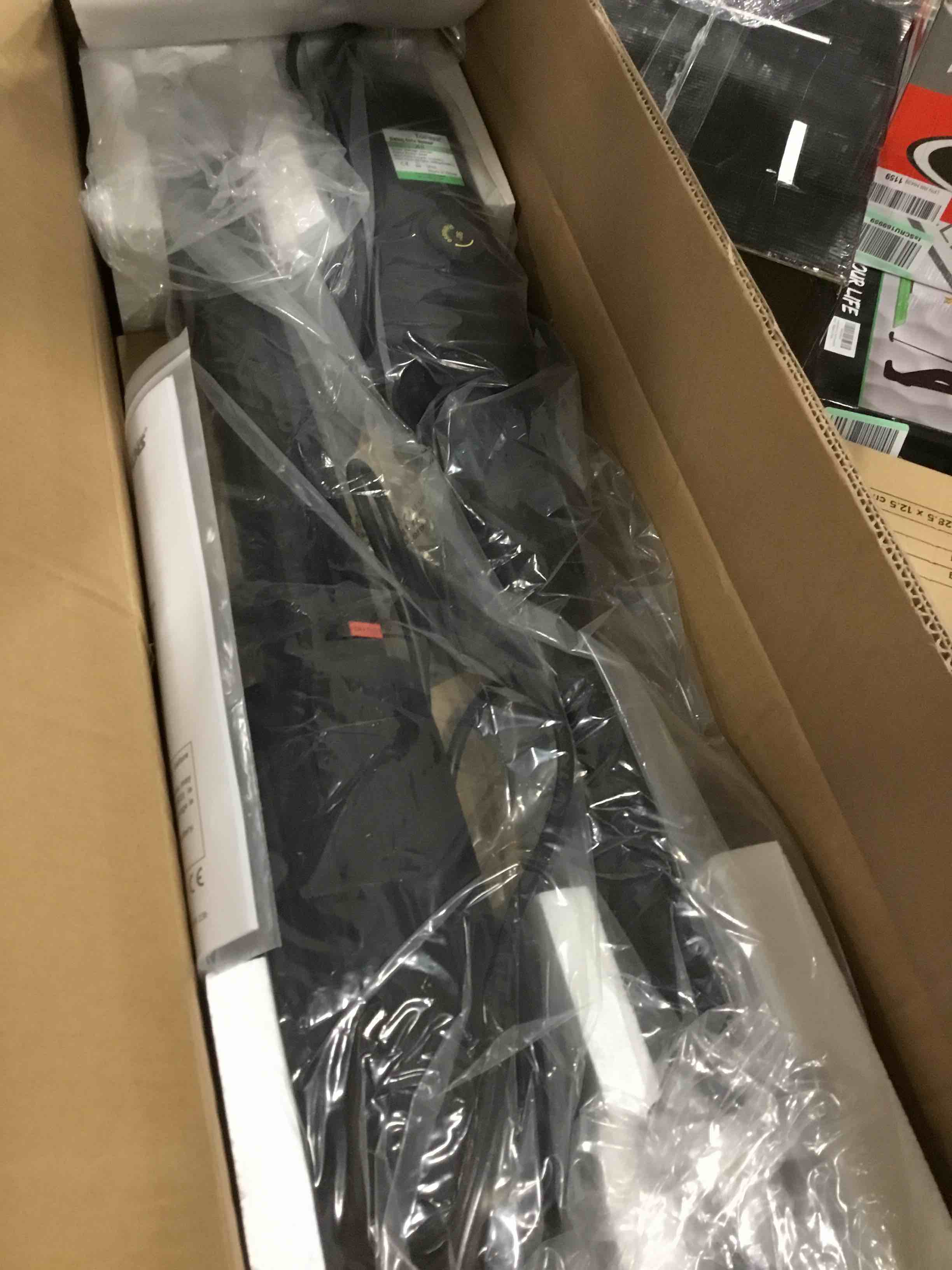 https://s3.amazonaws.com/lotting-images-prod/bidfta/RED6123806_1710156947477.jpeg