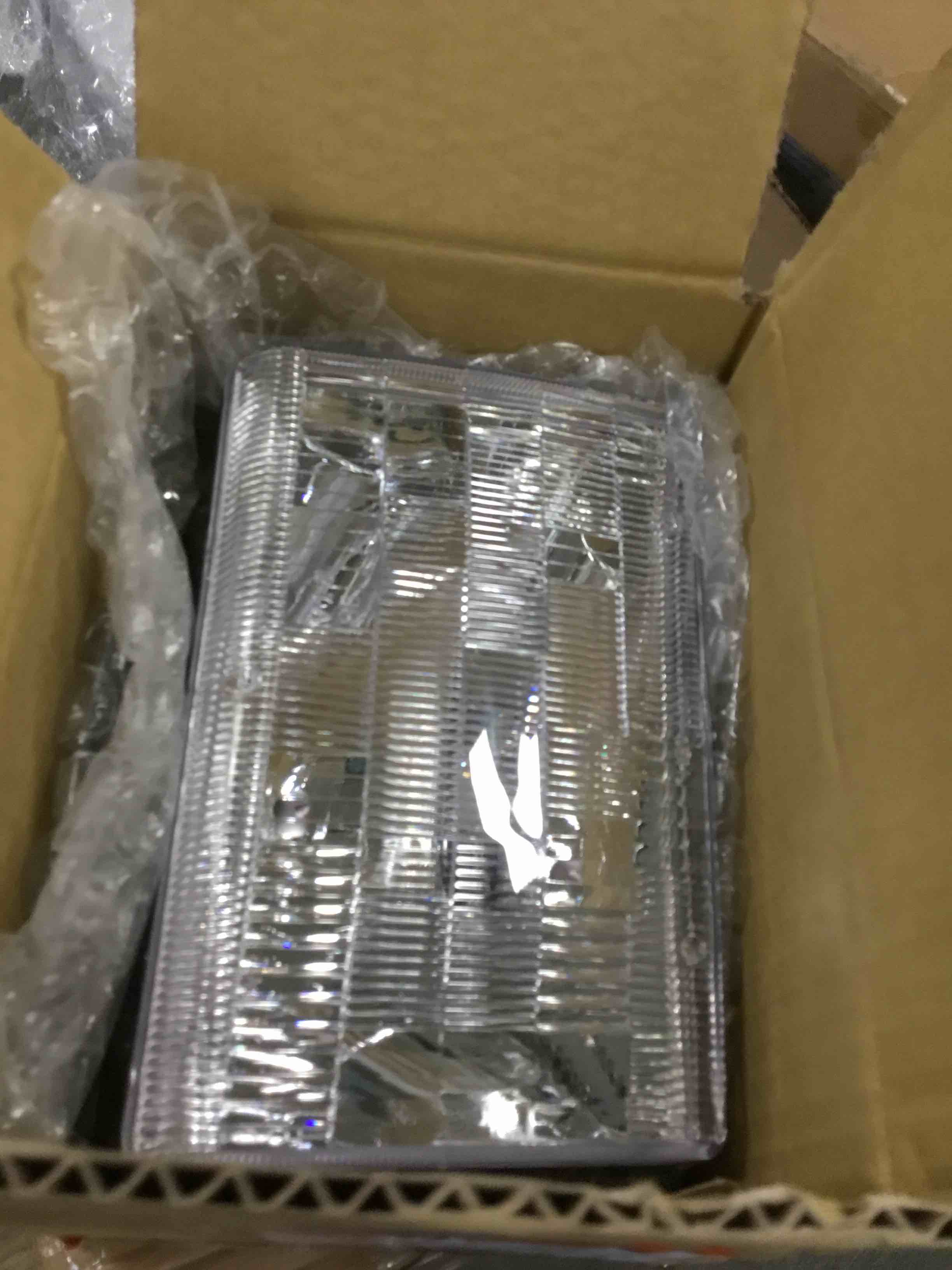 https://s3.amazonaws.com/lotting-images-prod/bidfta/RED6123871_1710164885546.jpeg