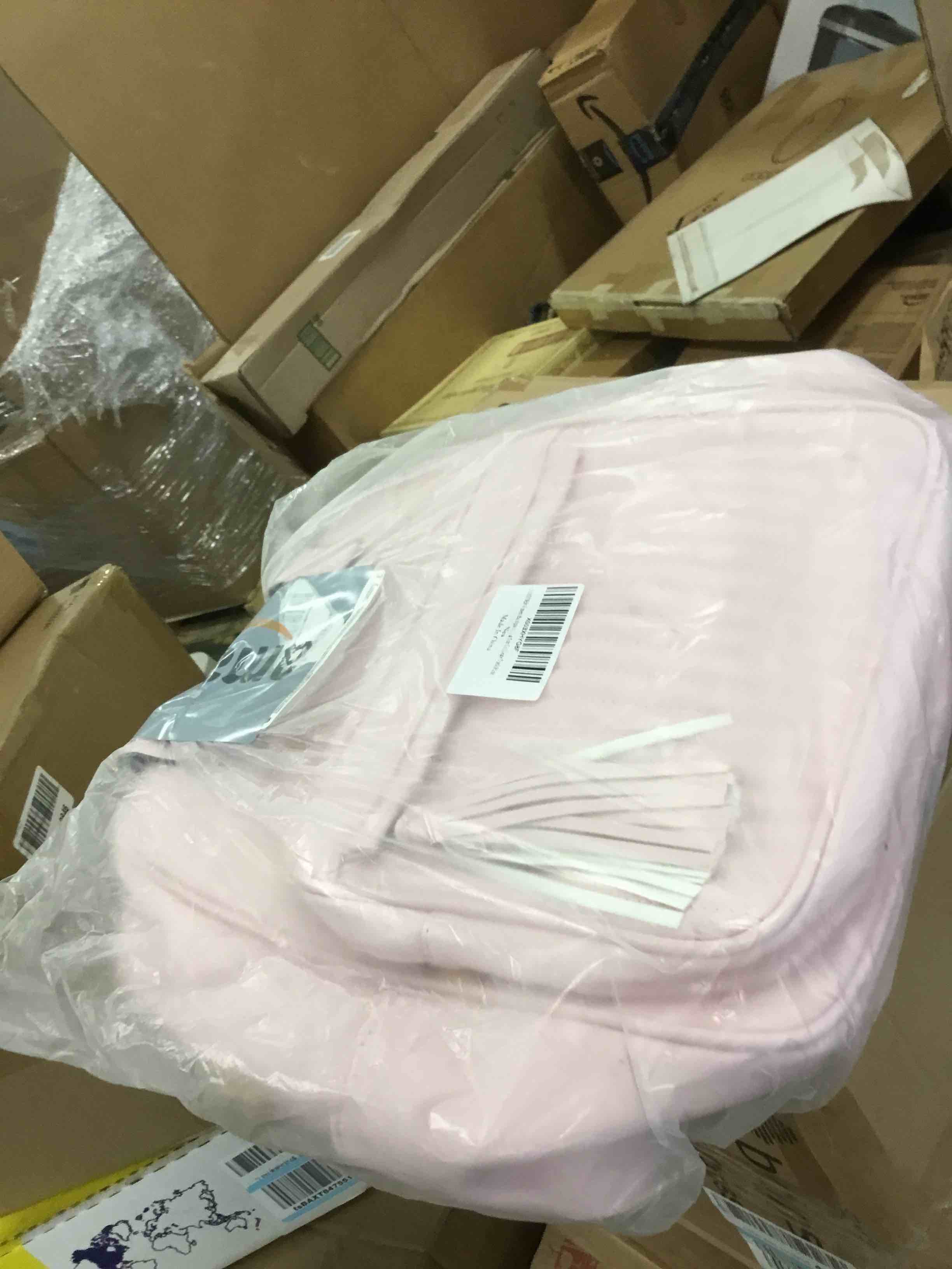 https://s3.amazonaws.com/lotting-images-prod/bidfta/RED6124297_1710336463161.jpeg