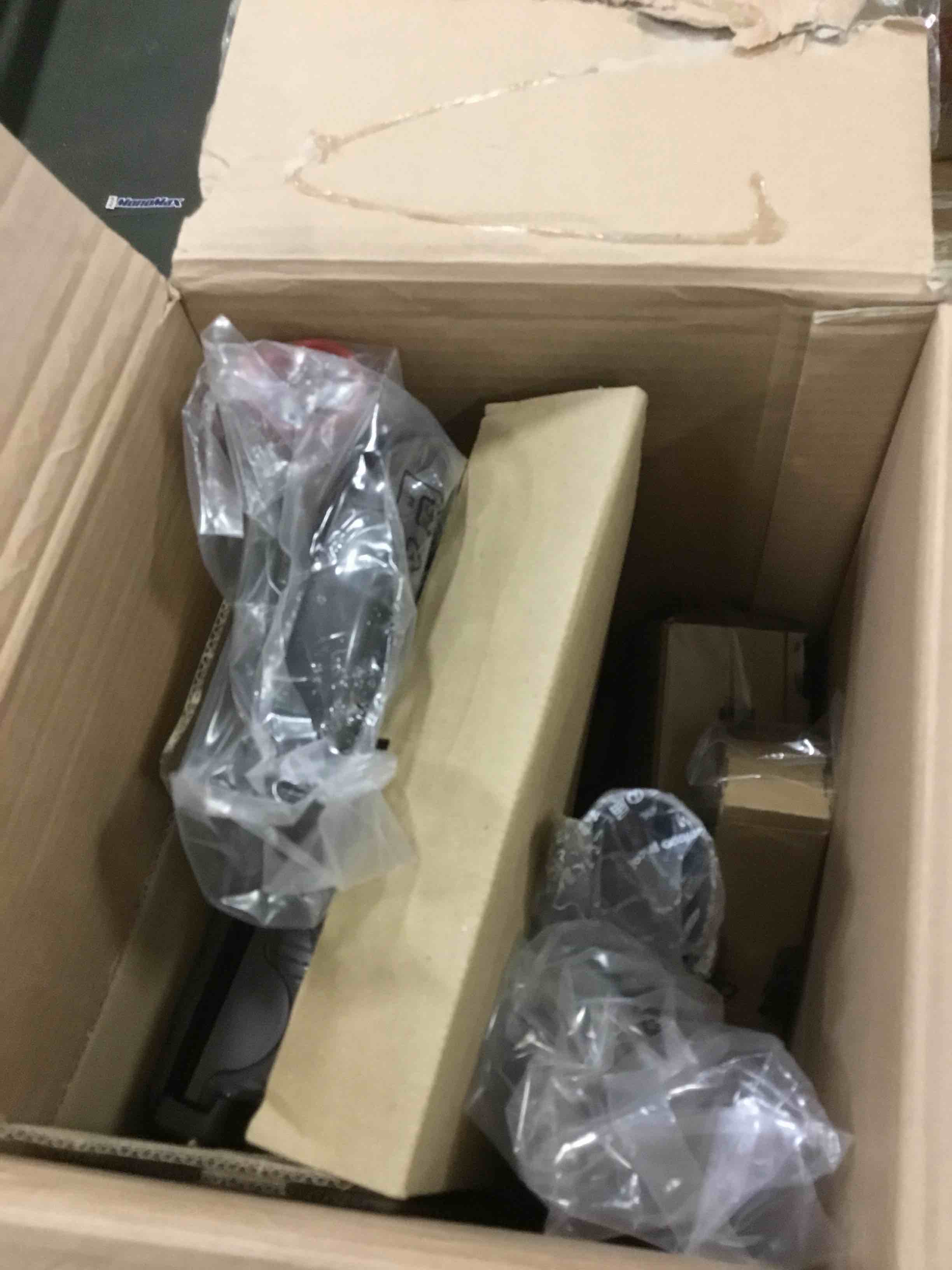 https://s3.amazonaws.com/lotting-images-prod/bidfta/RED6124401_1710354140481.jpeg