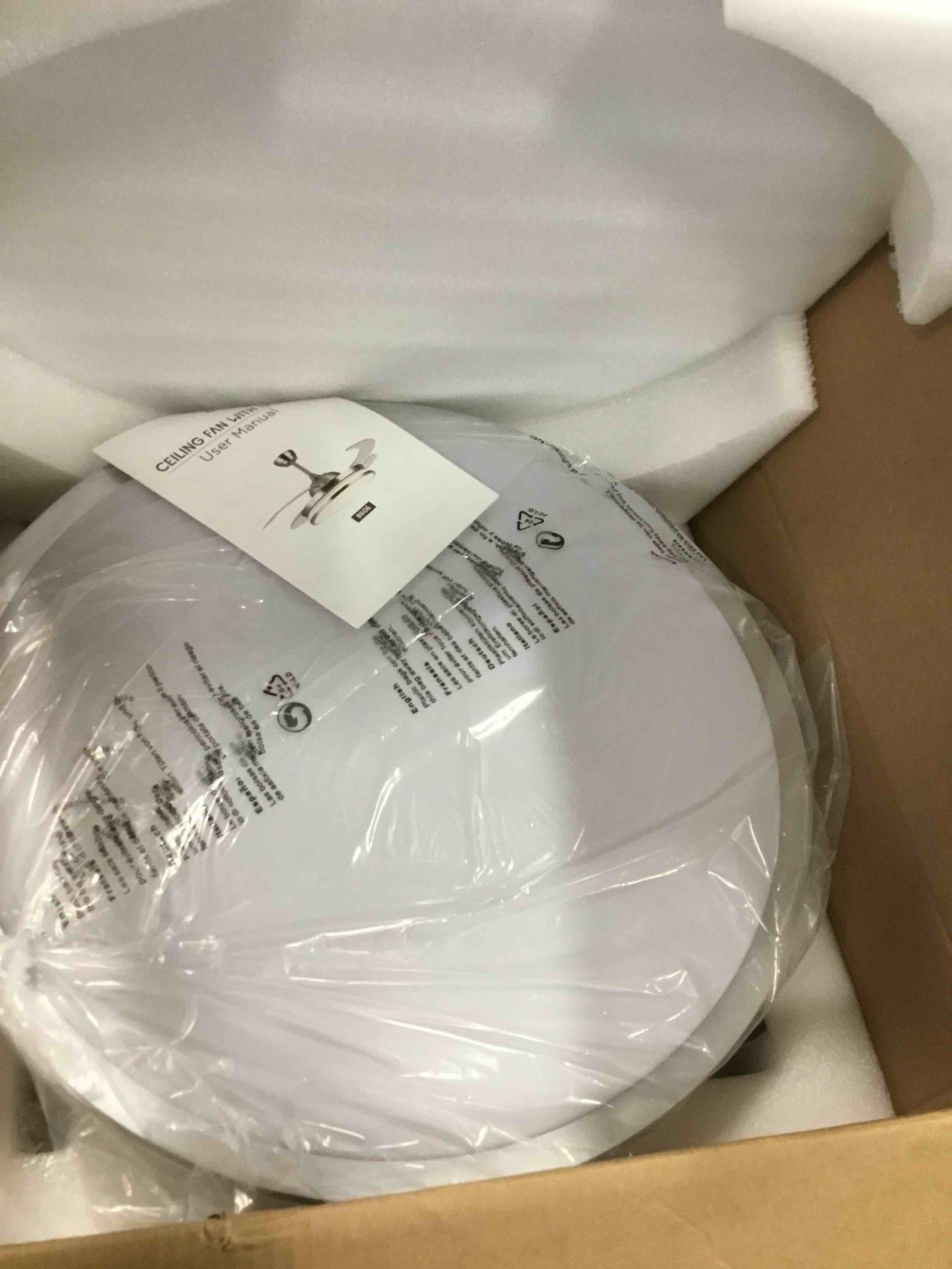 https://s3.amazonaws.com/lotting-images-prod/bidfta/RED6124509_1710422584800.jpeg