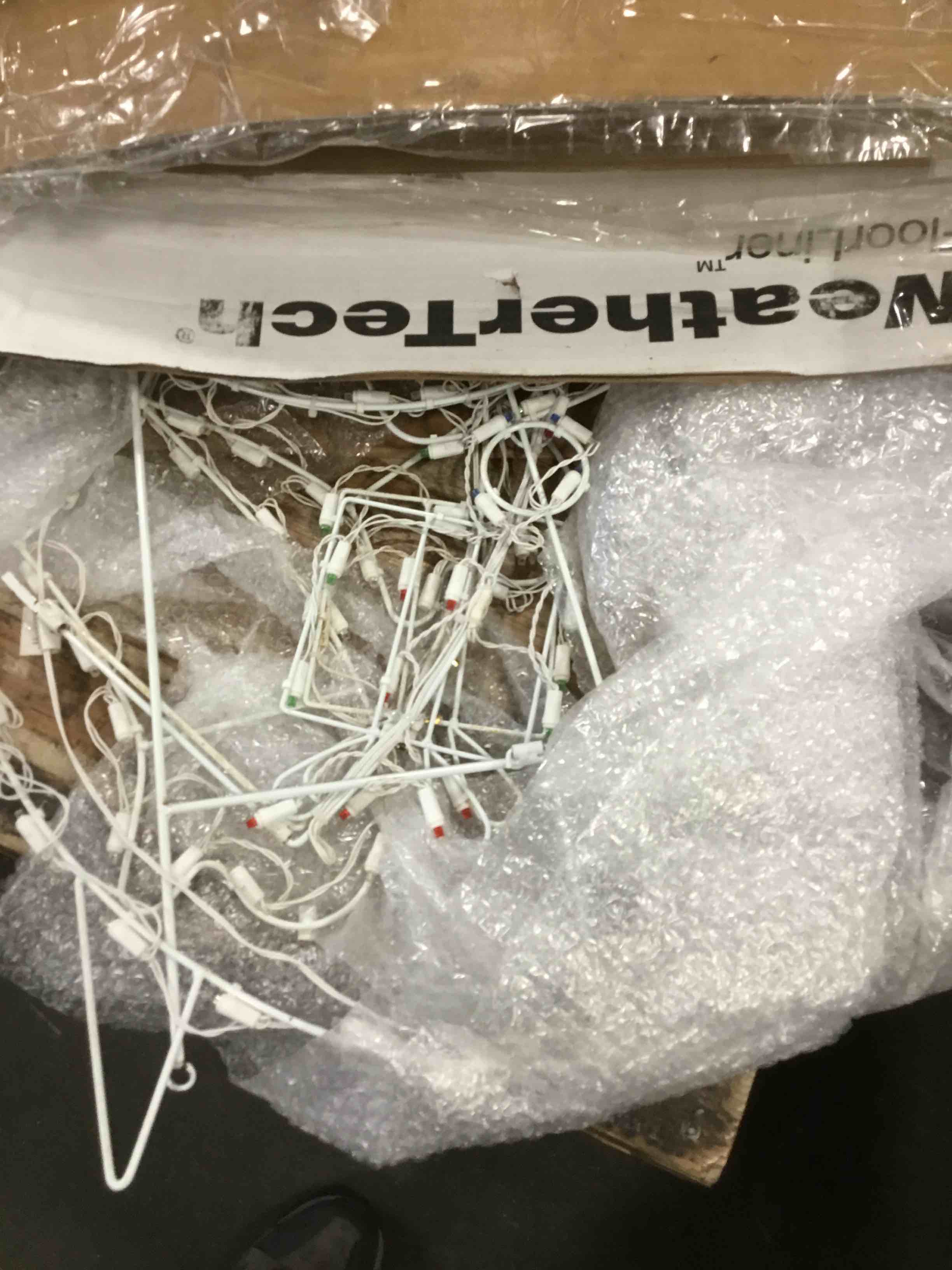 https://s3.amazonaws.com/lotting-images-prod/bidfta/RED6124639_1710446487085.jpeg