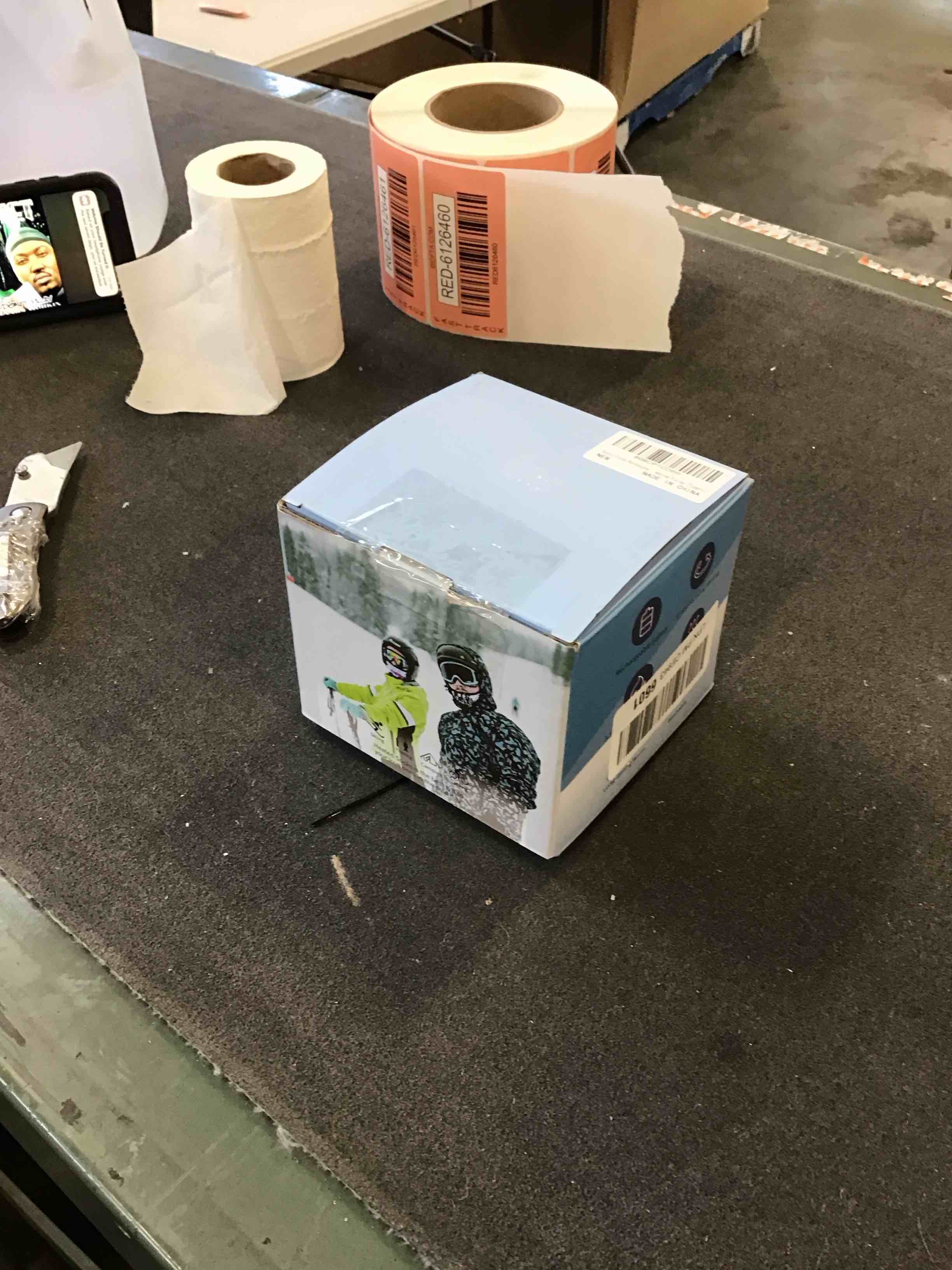 https://s3.amazonaws.com/lotting-images-prod/bidfta/RED6126460_1710337466465.jpeg