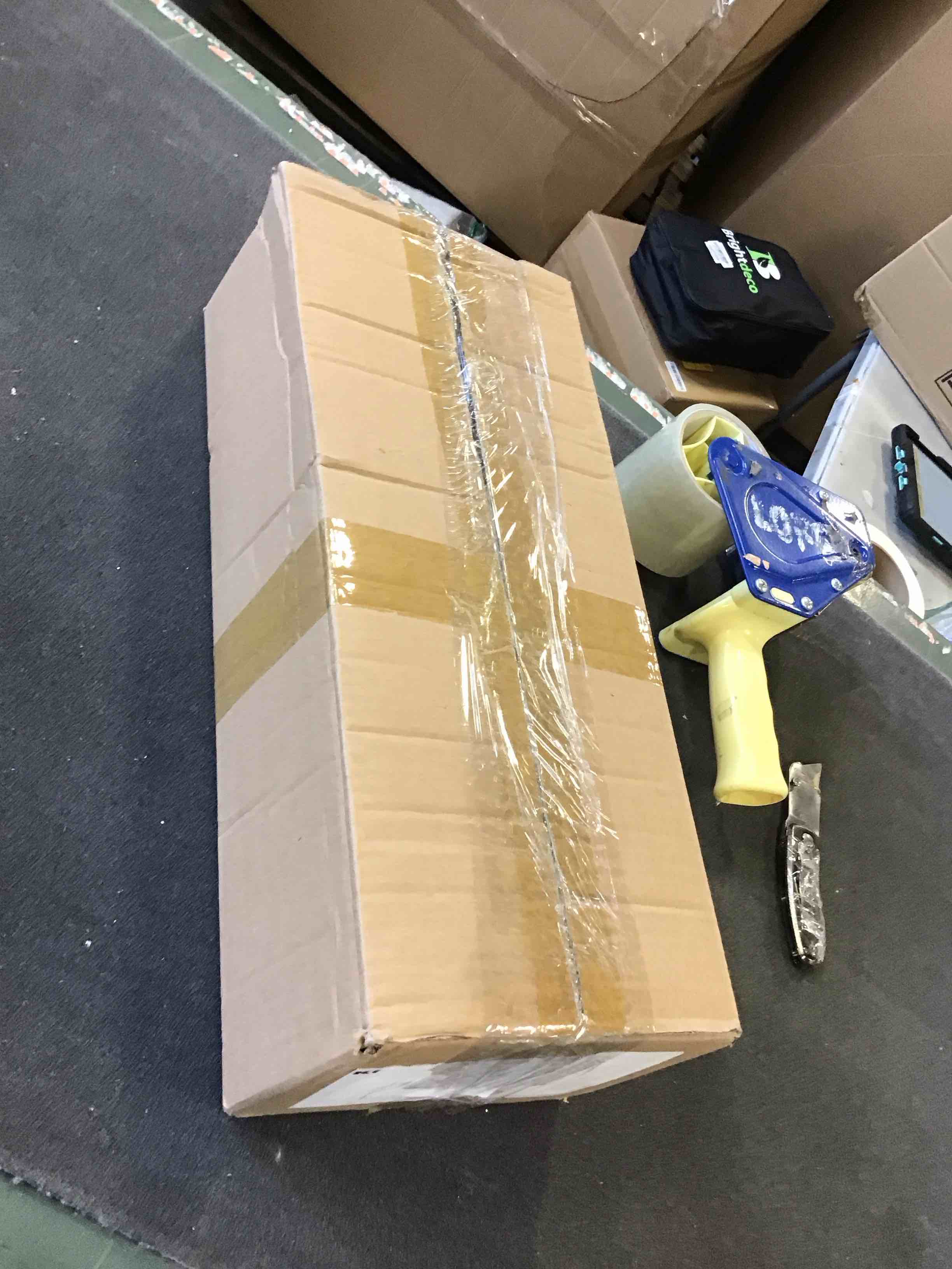 https://s3.amazonaws.com/lotting-images-prod/bidfta/RED6126527_1710356442789.jpeg