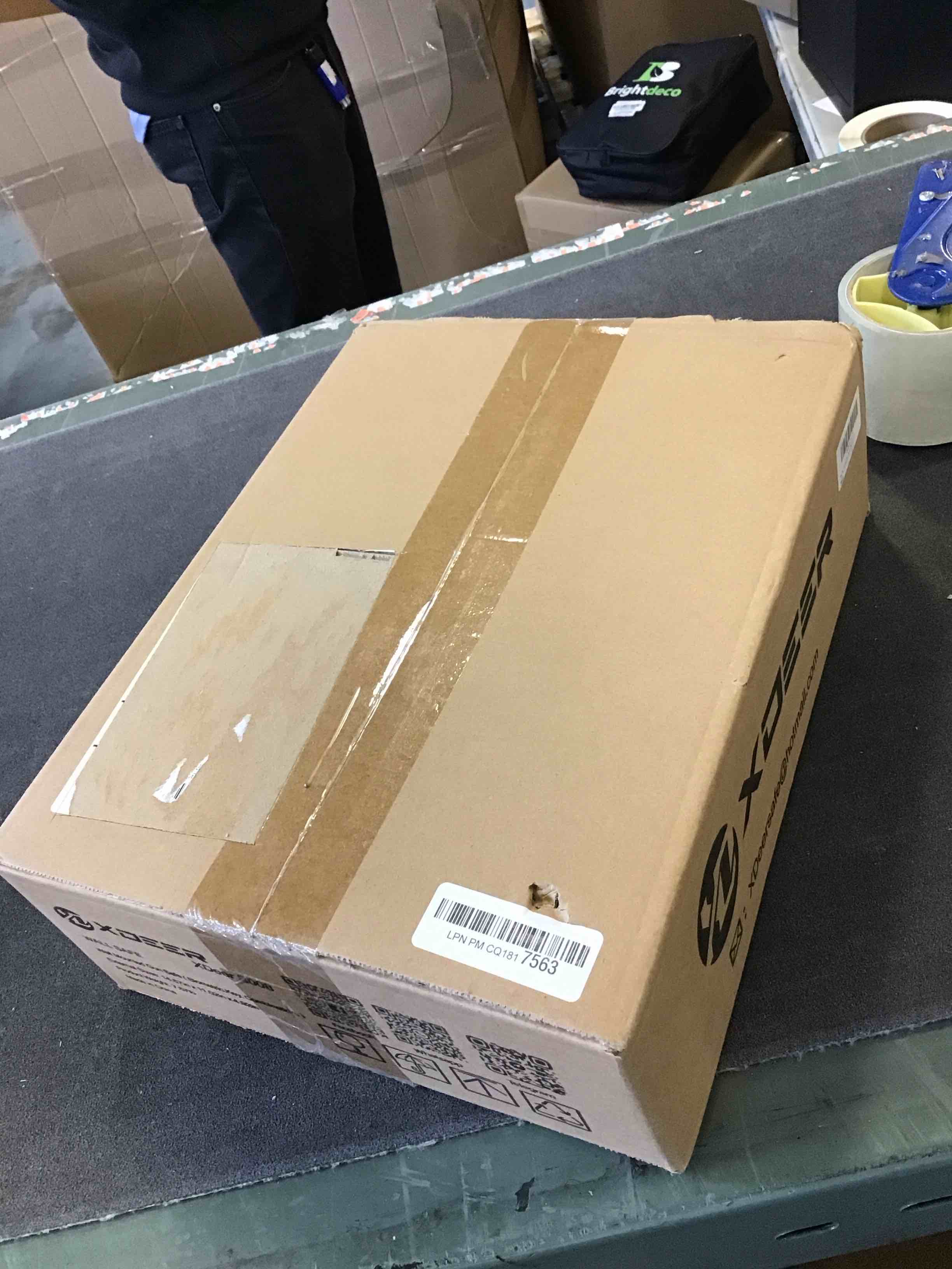 https://s3.amazonaws.com/lotting-images-prod/bidfta/RED6126531_1710357229864.jpeg