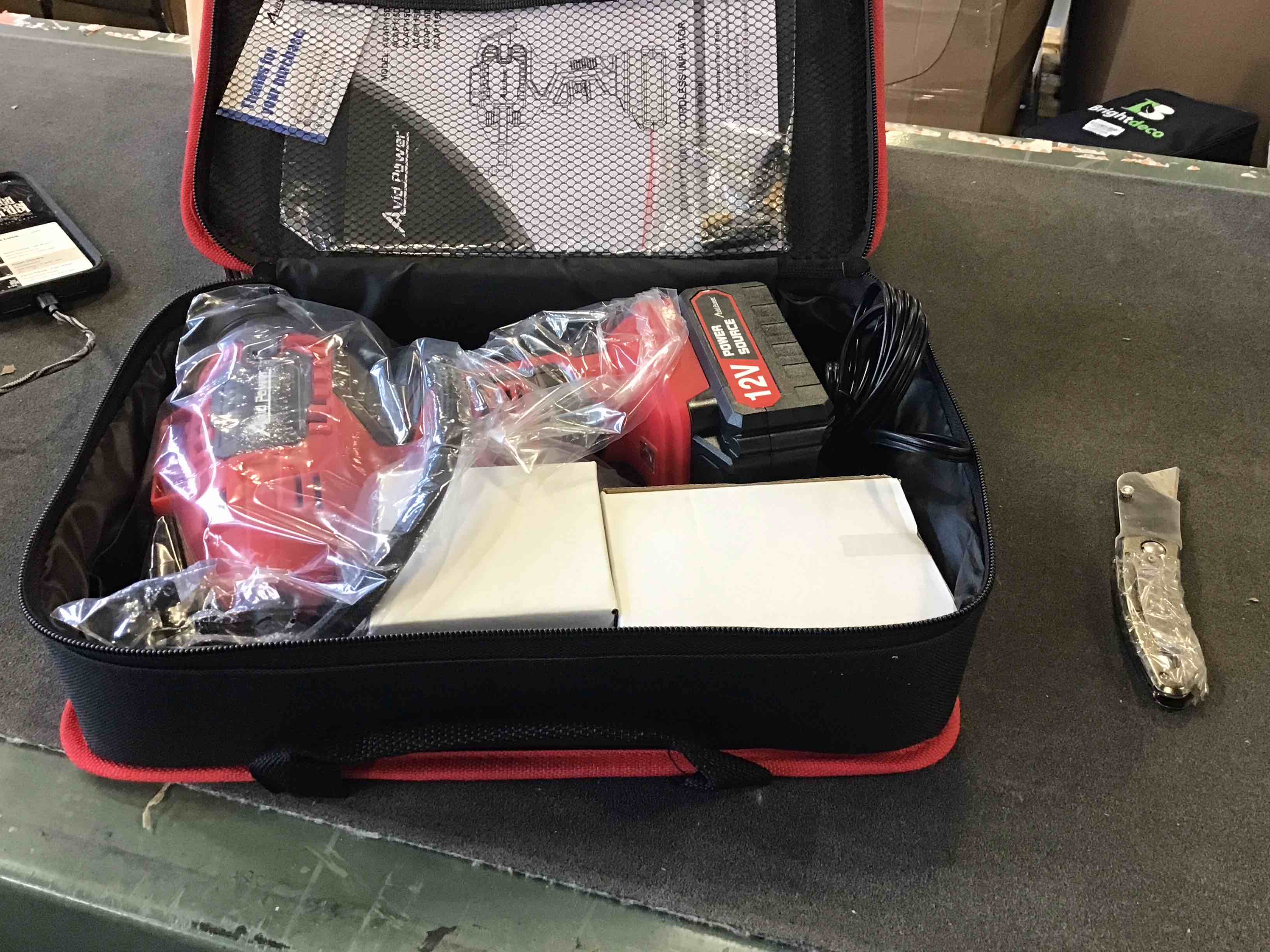 https://s3.amazonaws.com/lotting-images-prod/bidfta/RED6126532_1710357523863.jpeg