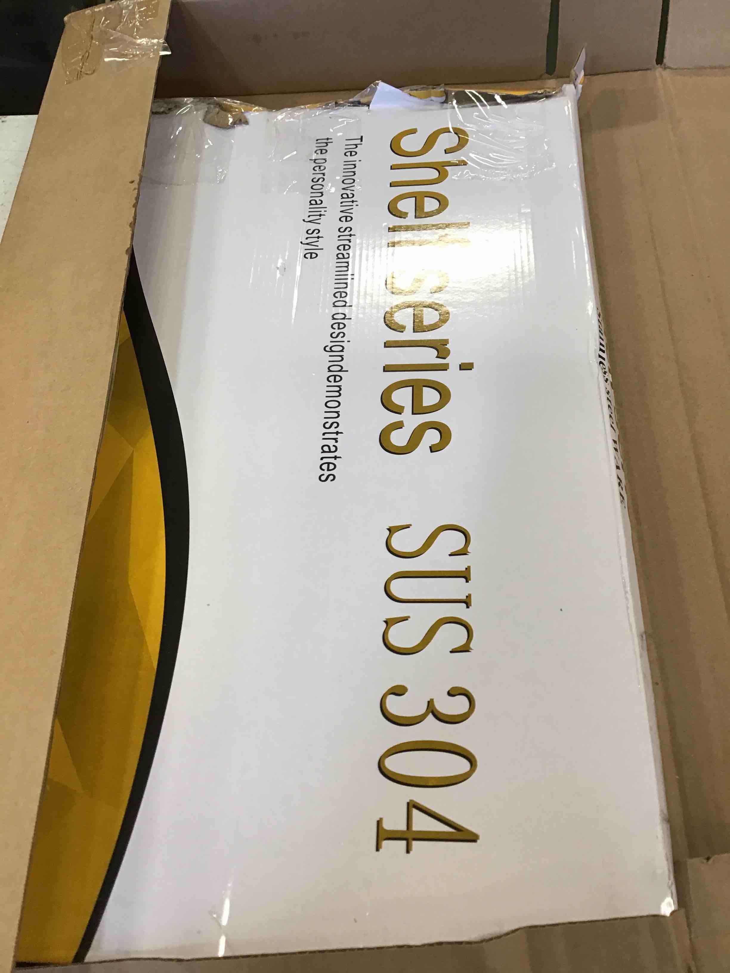 https://s3.amazonaws.com/lotting-images-prod/bidfta/RED6126789_1711043868317.jpeg