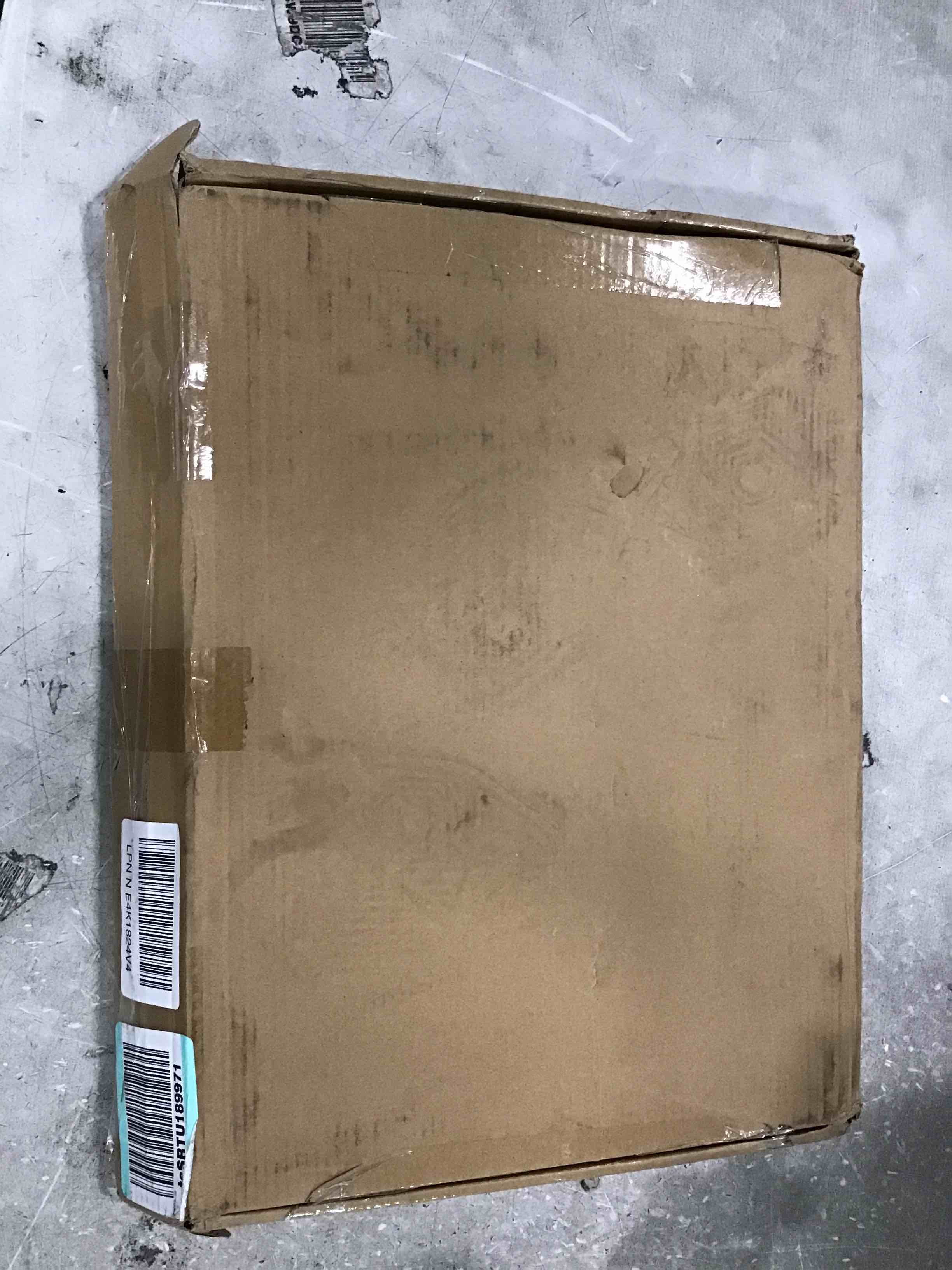 https://s3.amazonaws.com/lotting-images-prod/bidfta/RED6127110_1721782350953.jpeg