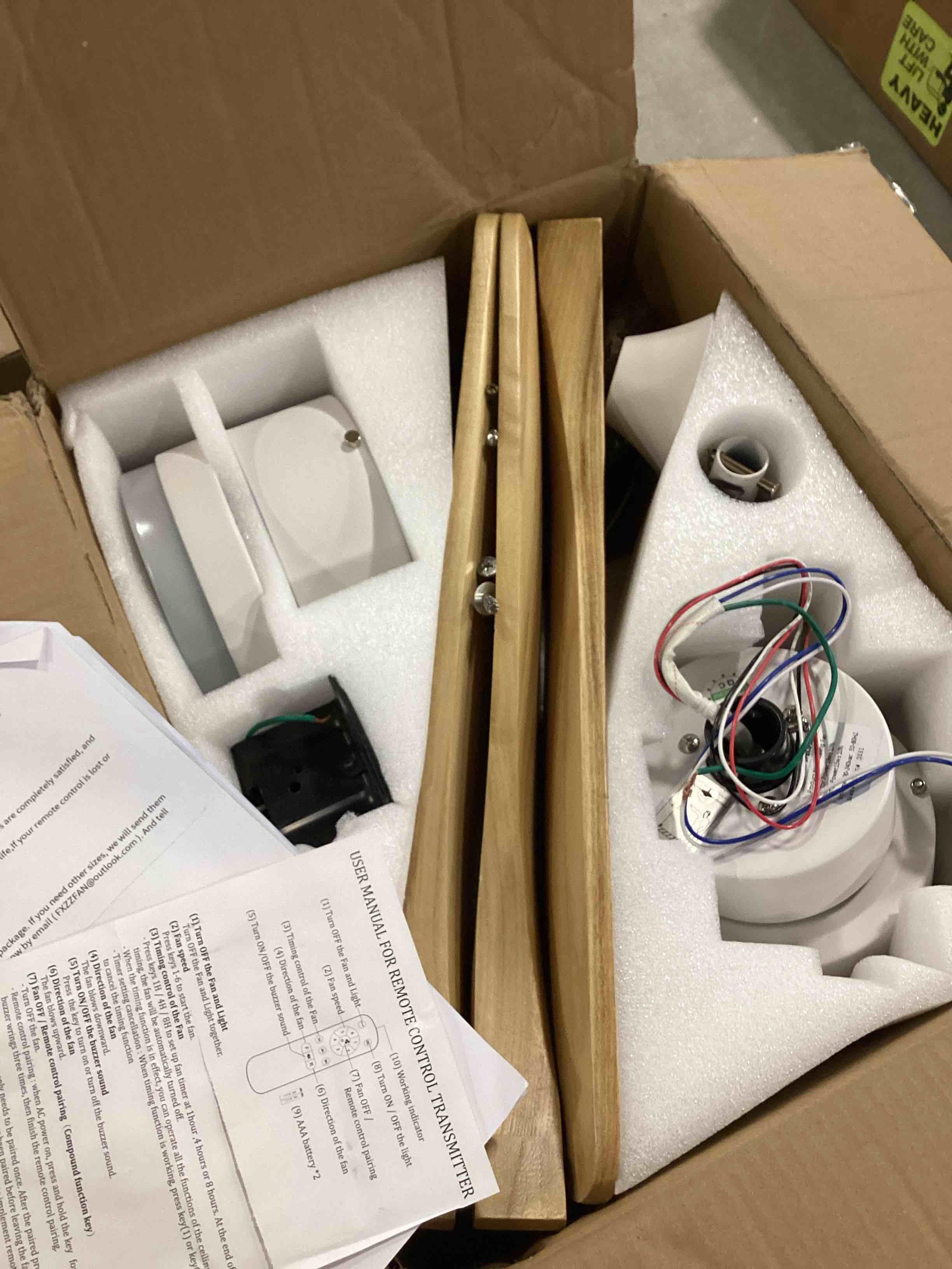 https://s3.amazonaws.com/lotting-images-prod/bidfta/RED6128596_1710508645947.jpeg