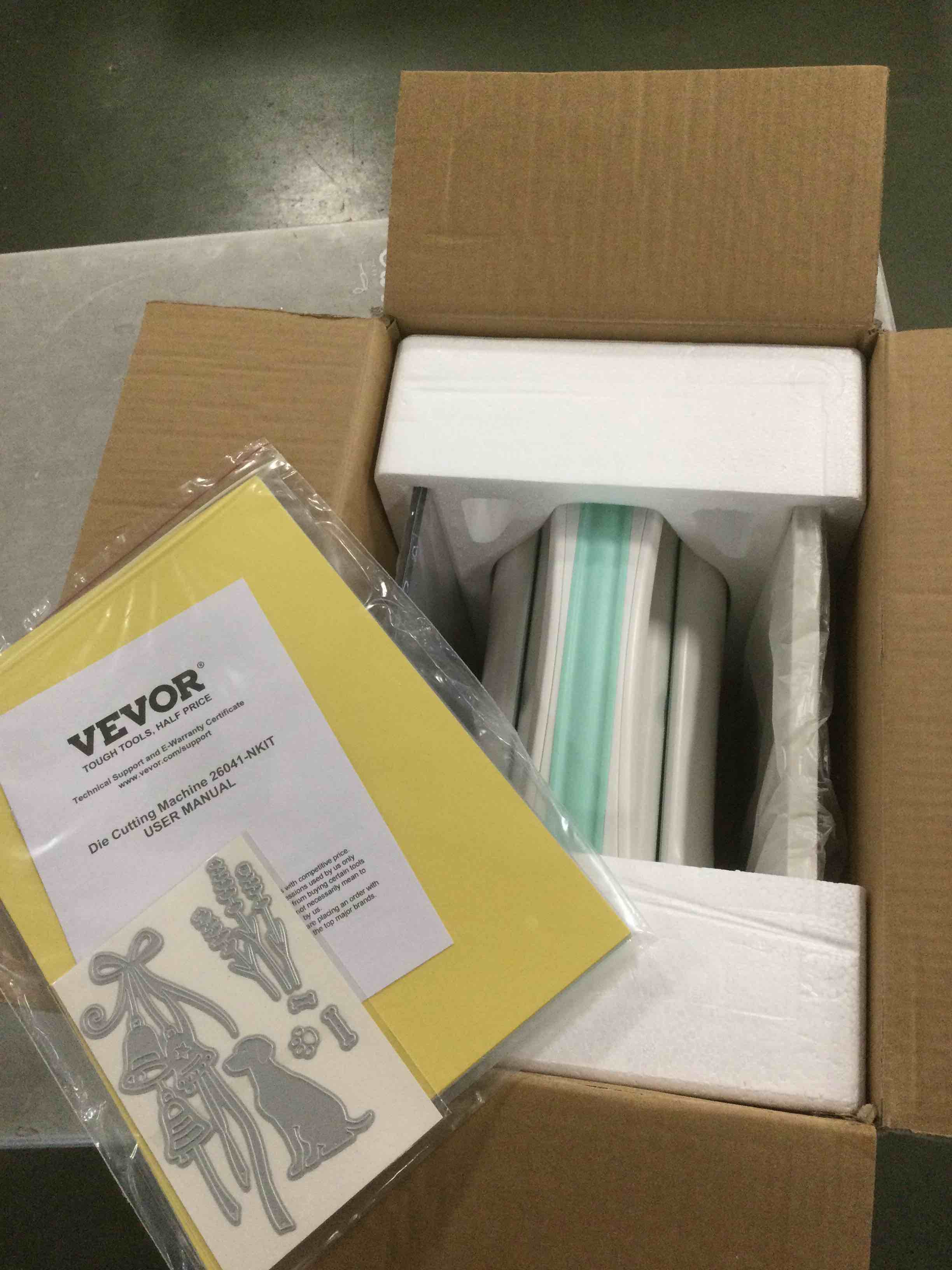 https://s3.amazonaws.com/lotting-images-prod/bidfta/RED6128772_1711109691349.jpeg