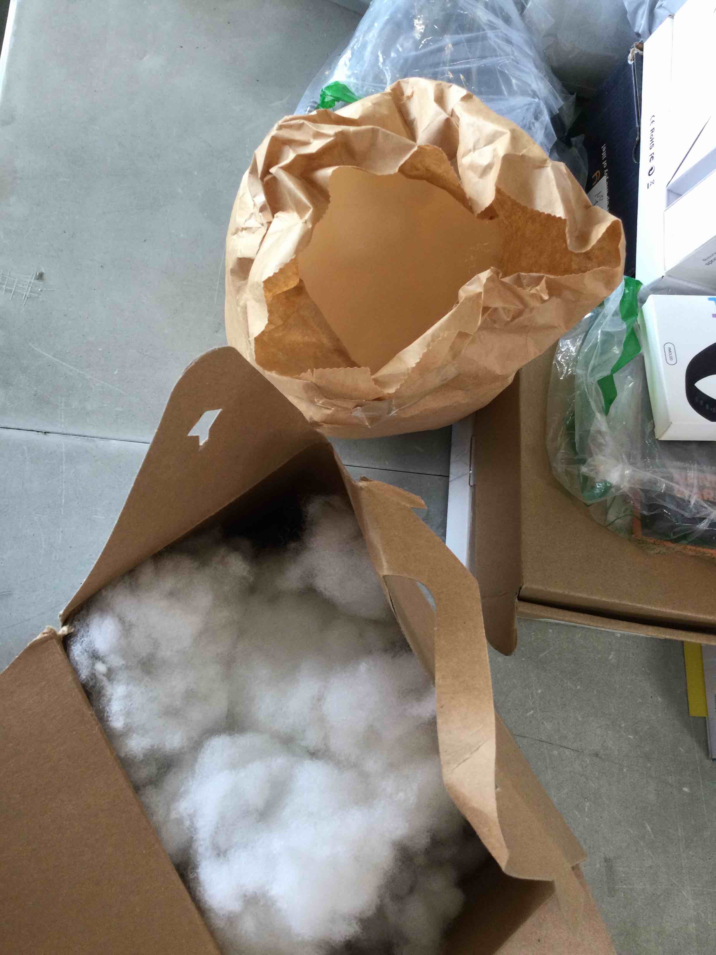 https://s3.amazonaws.com/lotting-images-prod/bidfta/RED6129388_1711545531191.jpeg