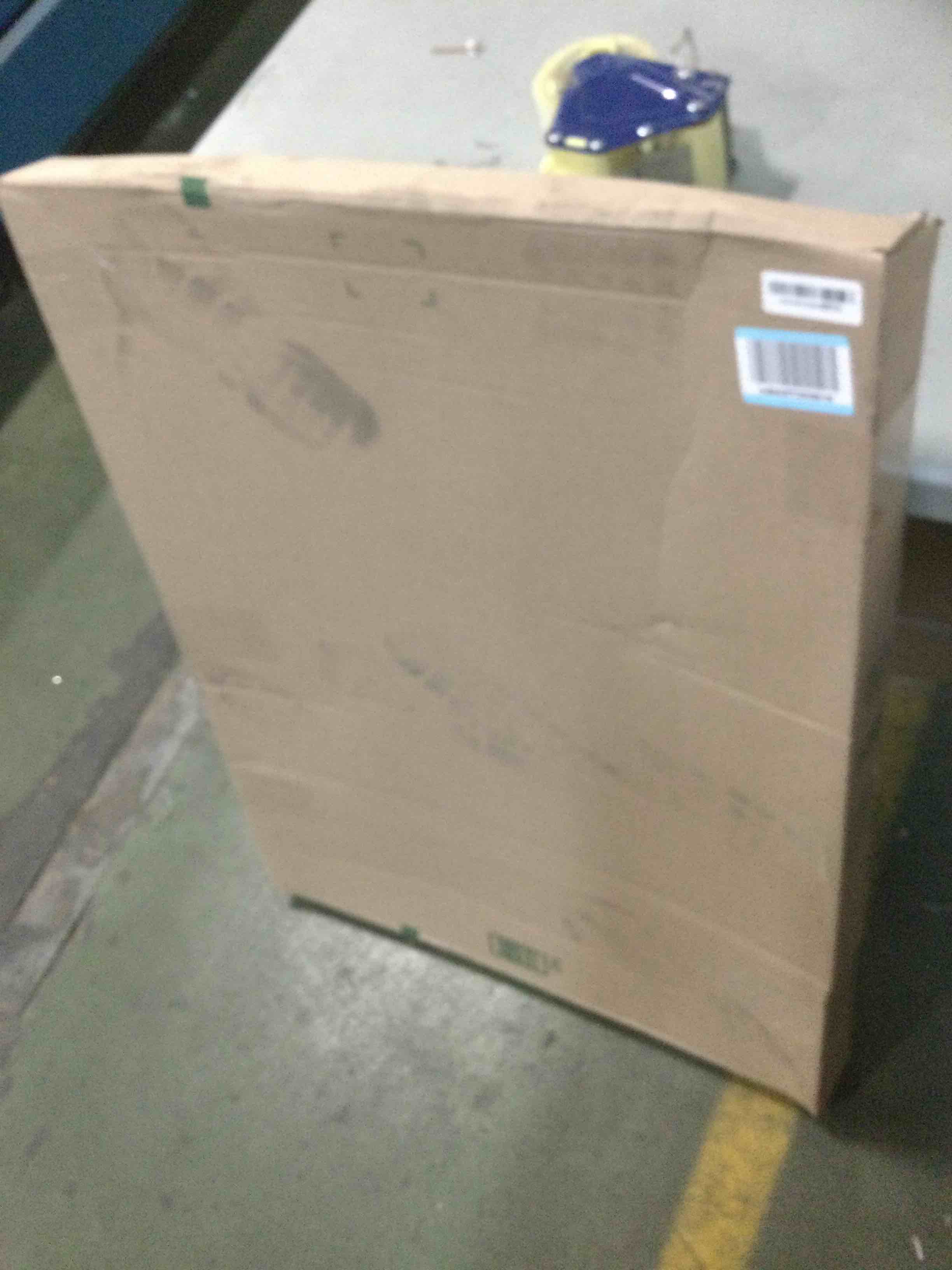 https://s3.amazonaws.com/lotting-images-prod/bidfta/RED6129444_1709125966035.jpeg
