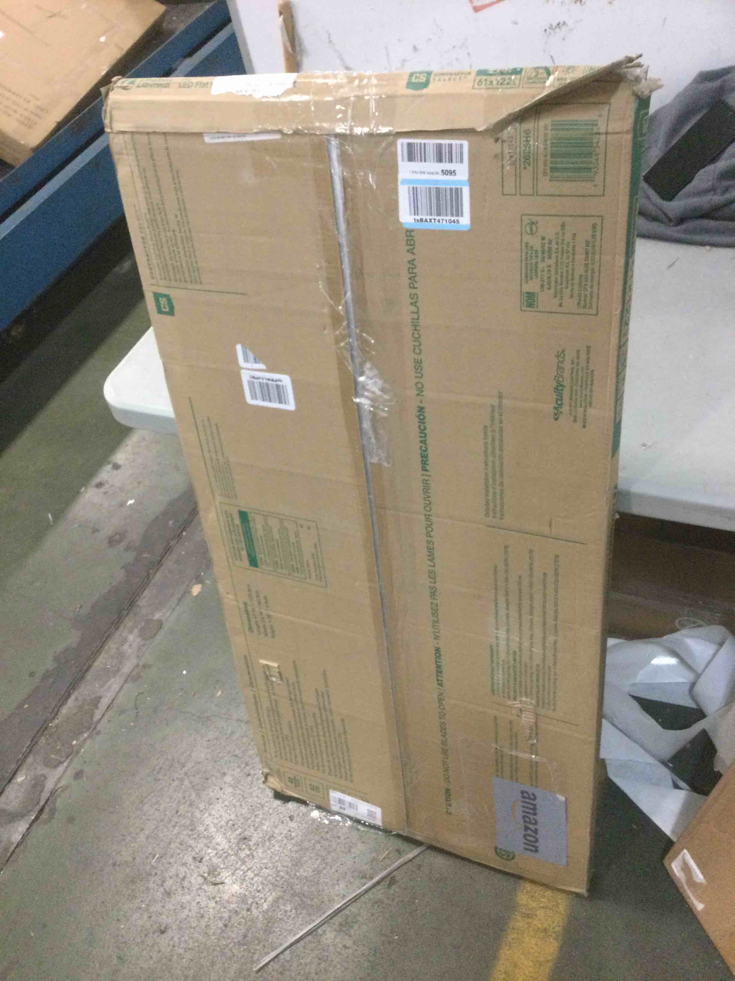 https://s3.amazonaws.com/lotting-images-prod/bidfta/RED6129554_1709138384197.jpeg