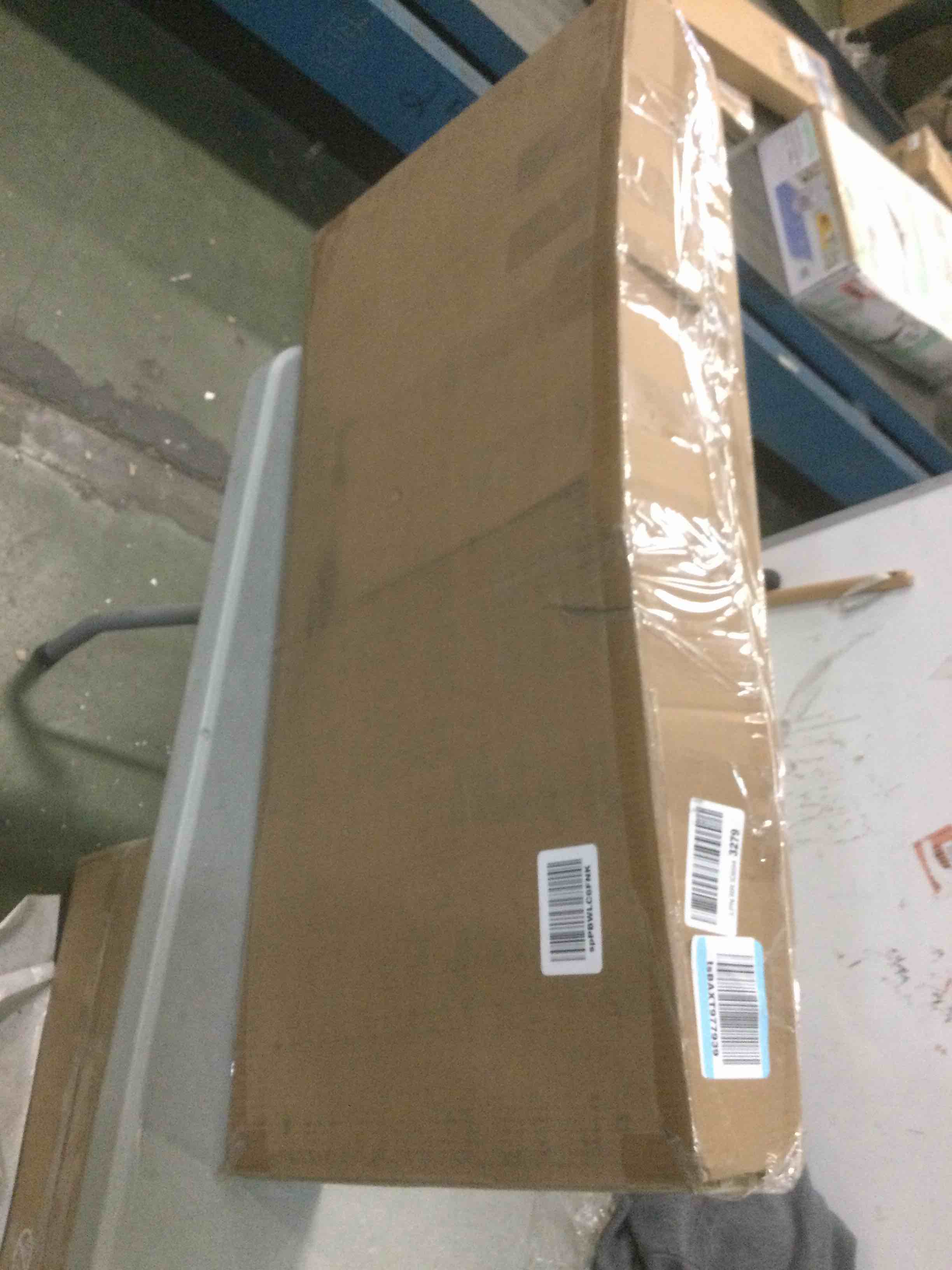 https://s3.amazonaws.com/lotting-images-prod/bidfta/RED6129619_1709145842618.jpeg