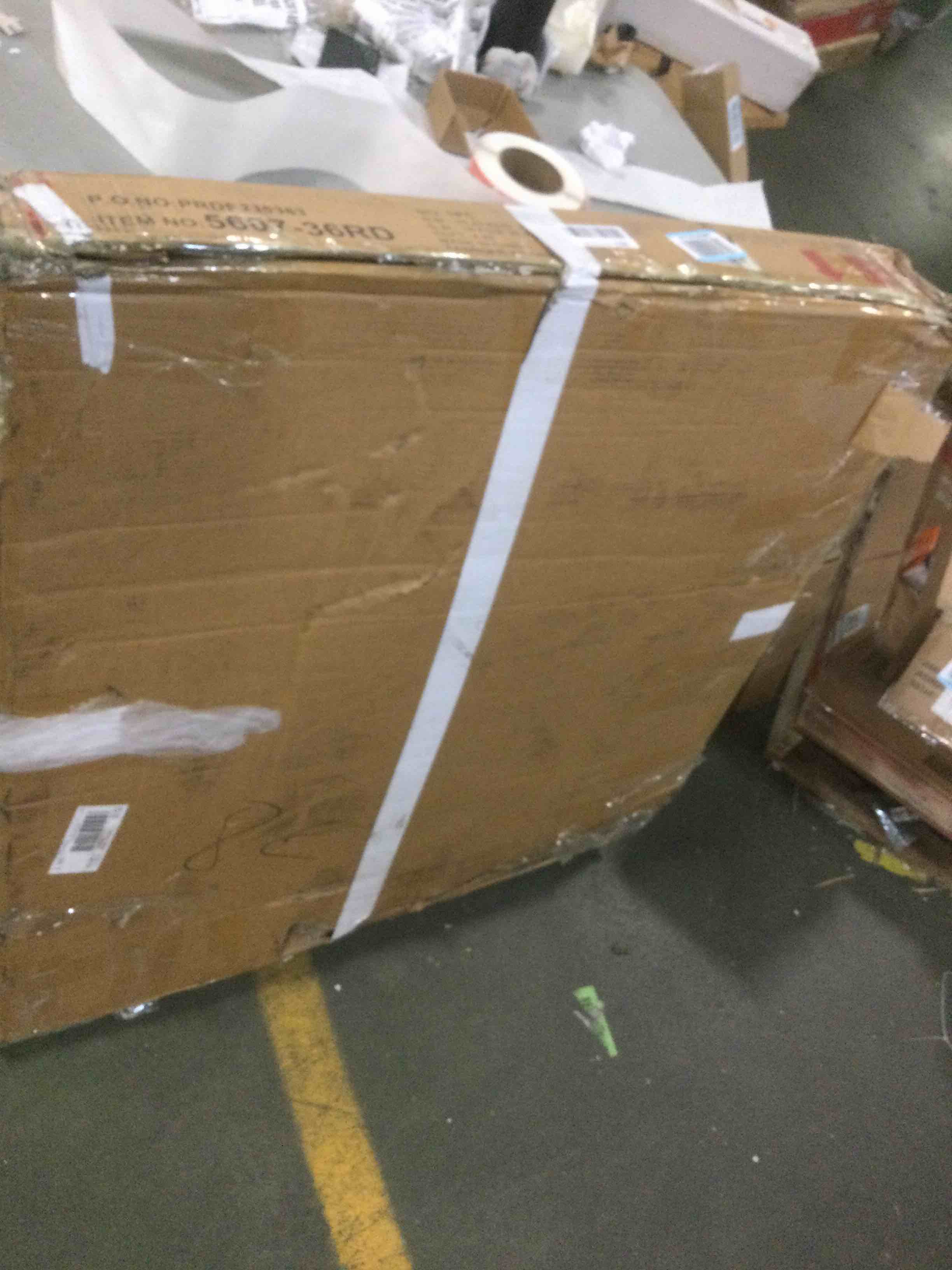 https://s3.amazonaws.com/lotting-images-prod/bidfta/RED6129713_1709154983882.jpeg
