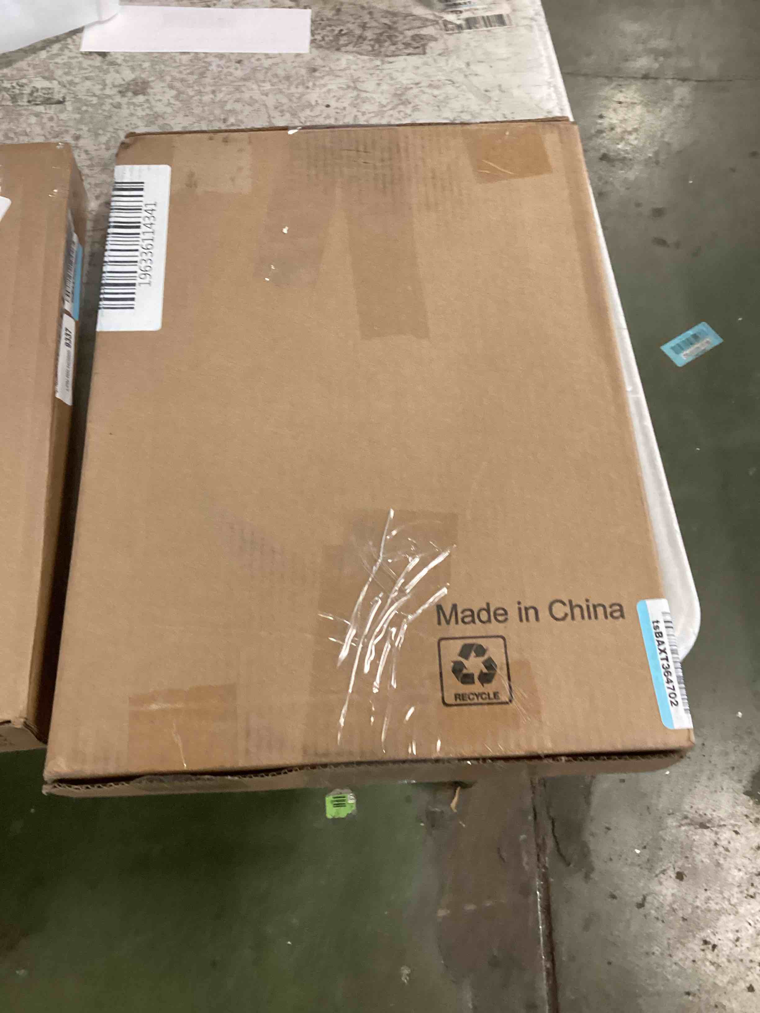 https://s3.amazonaws.com/lotting-images-prod/bidfta/RED6129904_1709222703719.jpeg