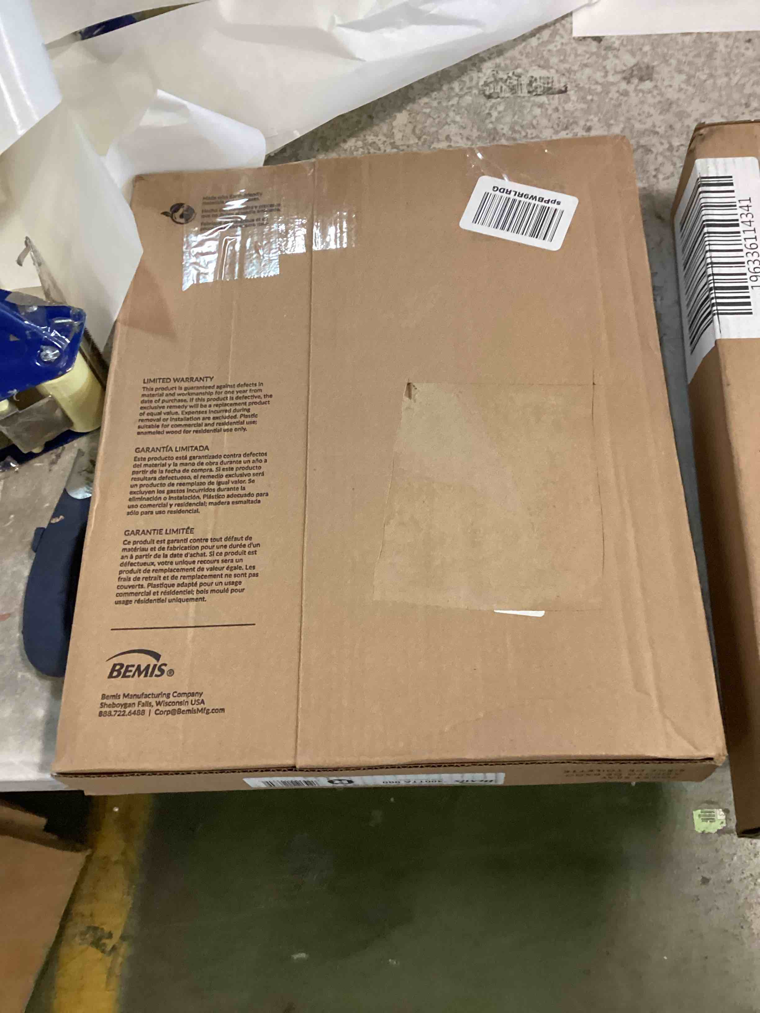 https://s3.amazonaws.com/lotting-images-prod/bidfta/RED6129904_1709222704967.jpeg