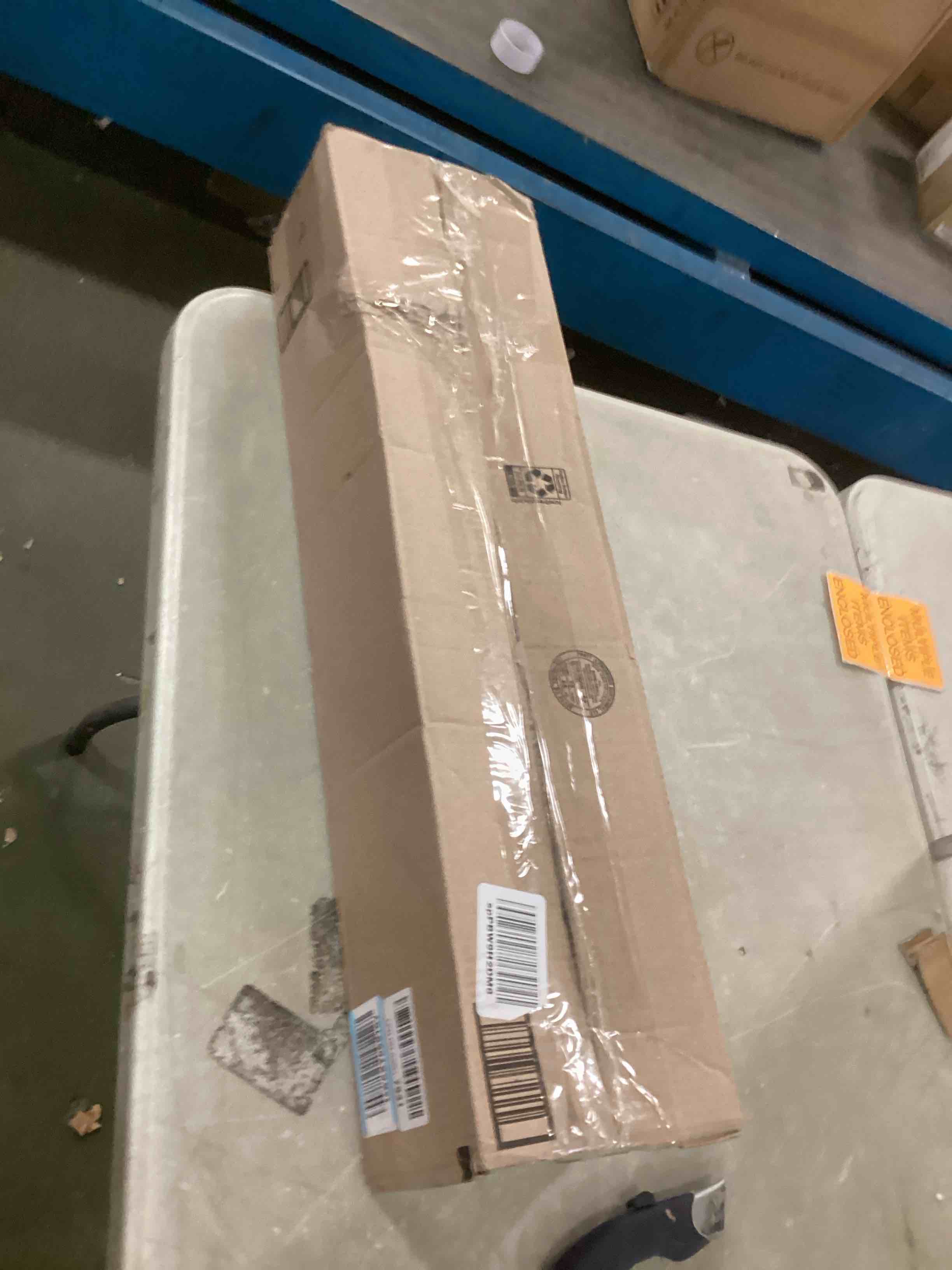 https://s3.amazonaws.com/lotting-images-prod/bidfta/RED6130201_1709301738725.jpeg