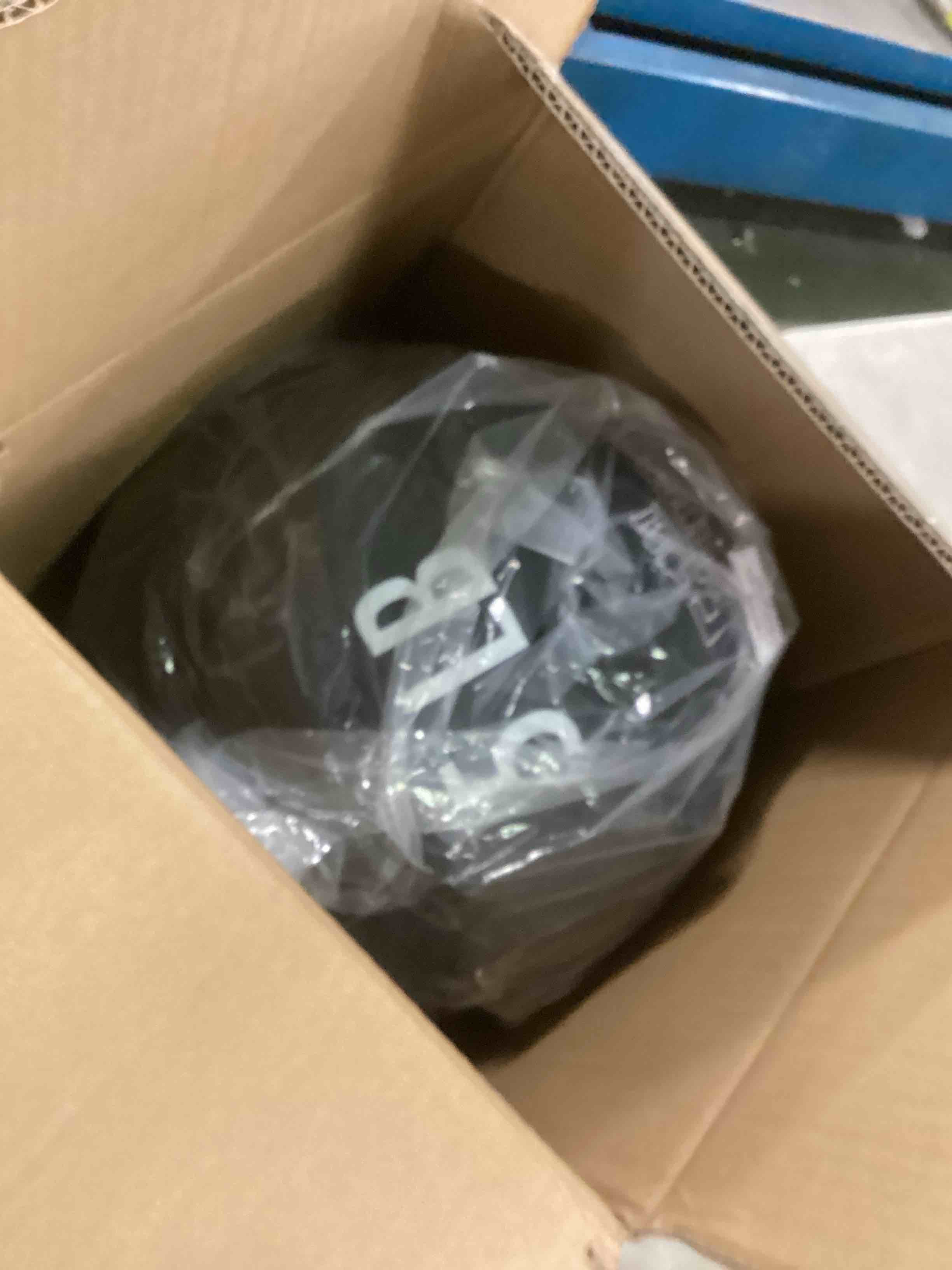 https://s3.amazonaws.com/lotting-images-prod/bidfta/RED6130237_1709304344823.jpeg