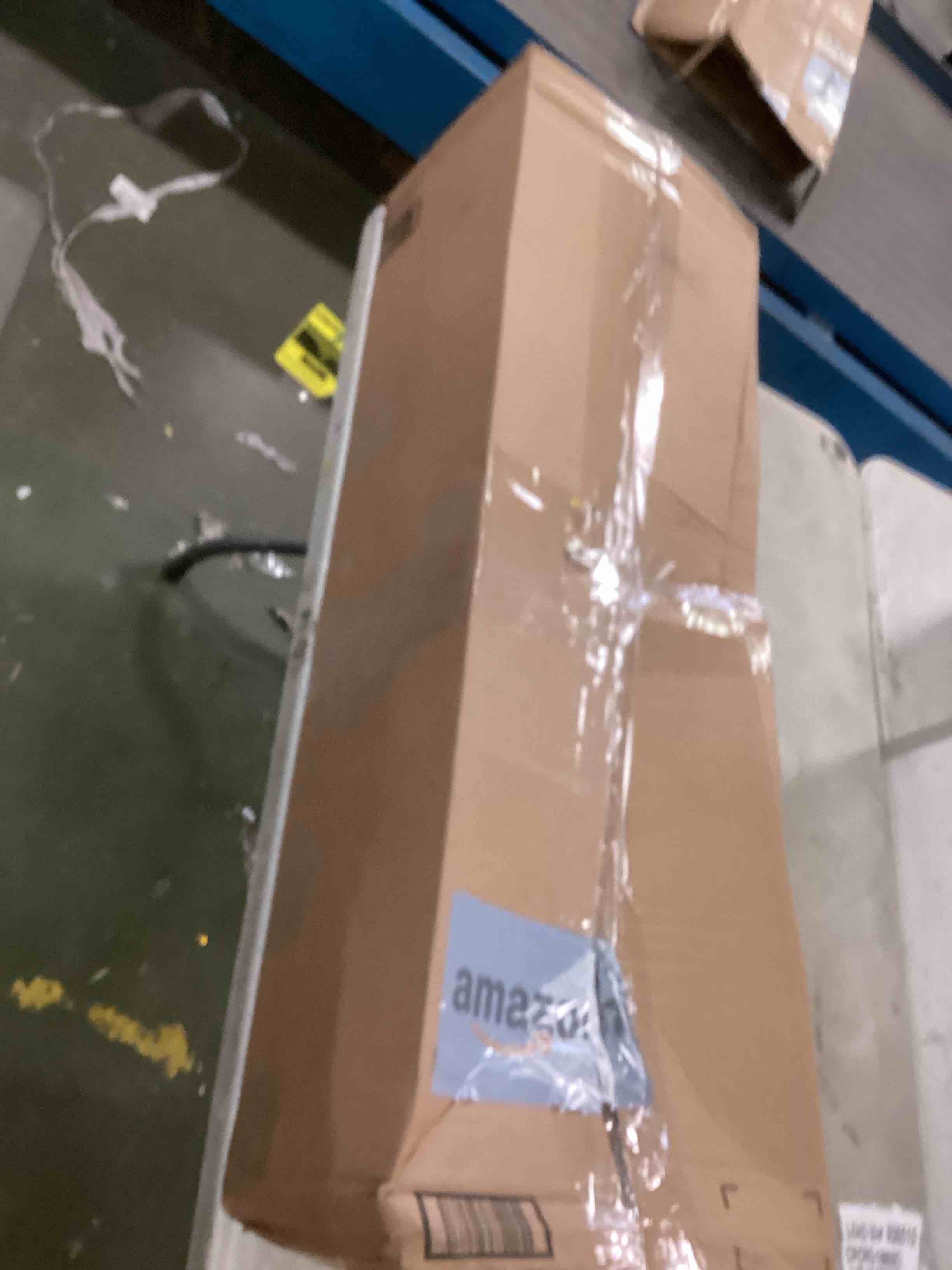https://s3.amazonaws.com/lotting-images-prod/bidfta/RED6130355_1709320634460.jpeg