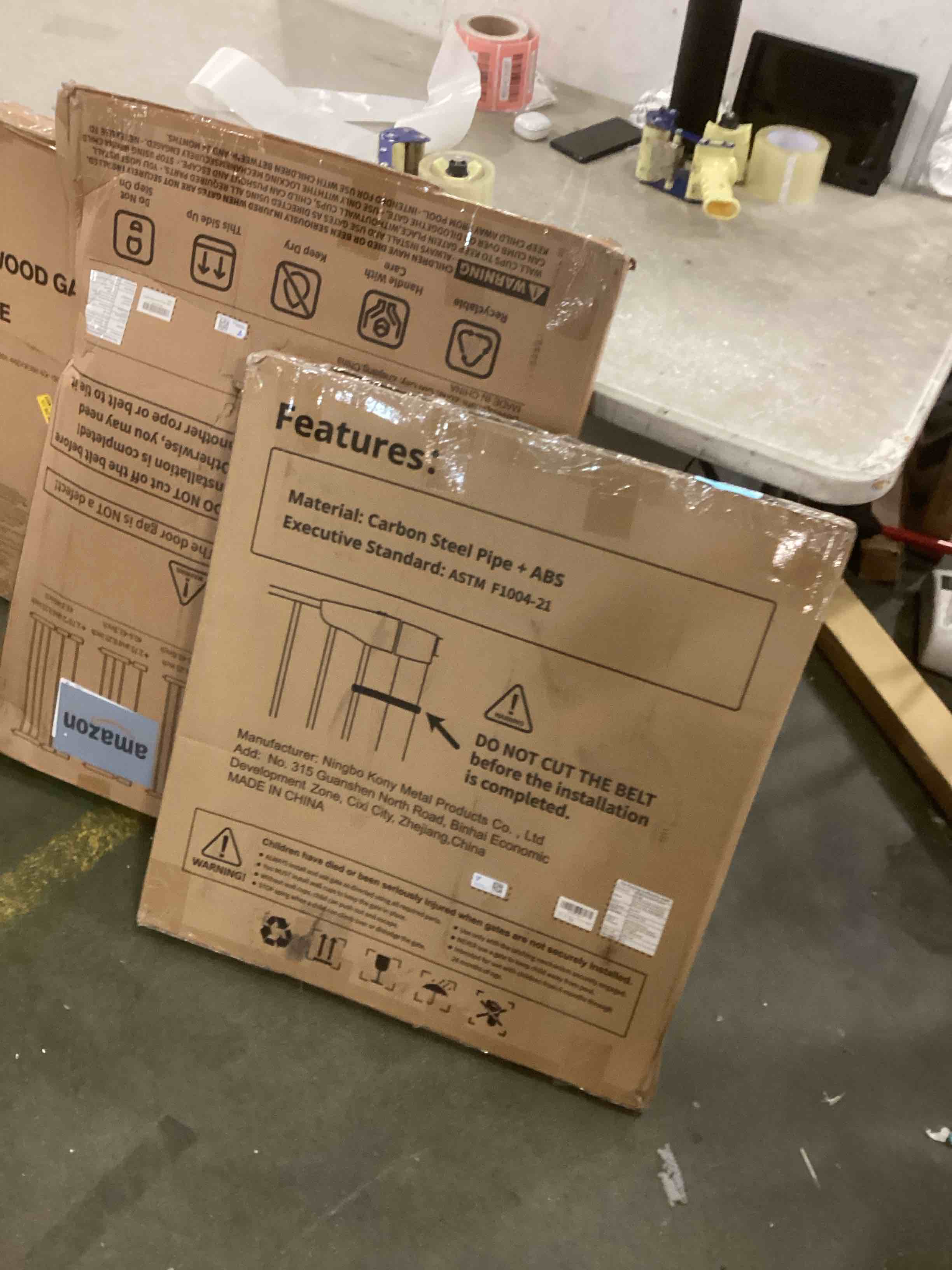 https://s3.amazonaws.com/lotting-images-prod/bidfta/RED6130384_1709325627698.jpeg