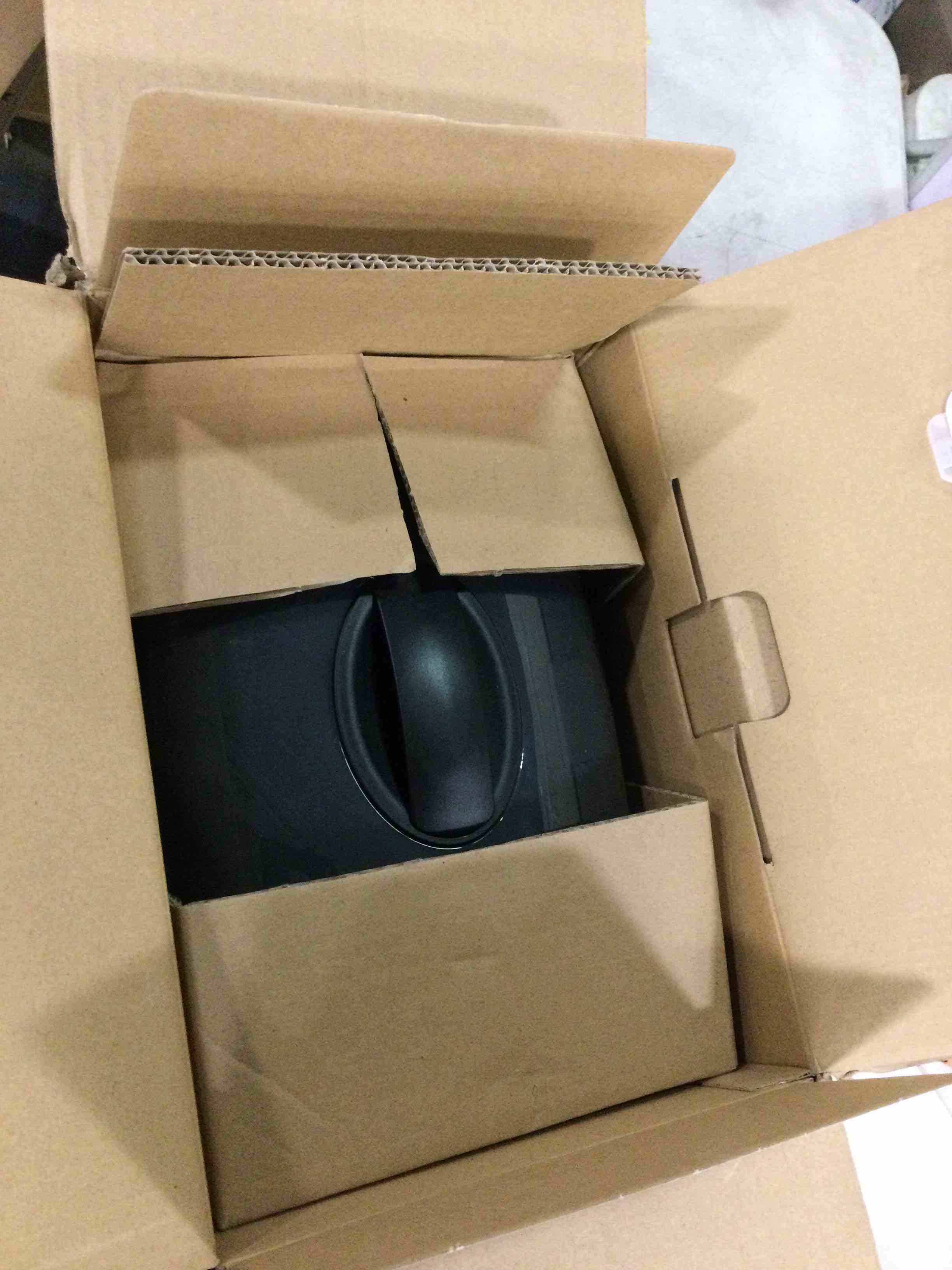https://s3.amazonaws.com/lotting-images-prod/bidfta/RED6130457_1709386954463.jpeg