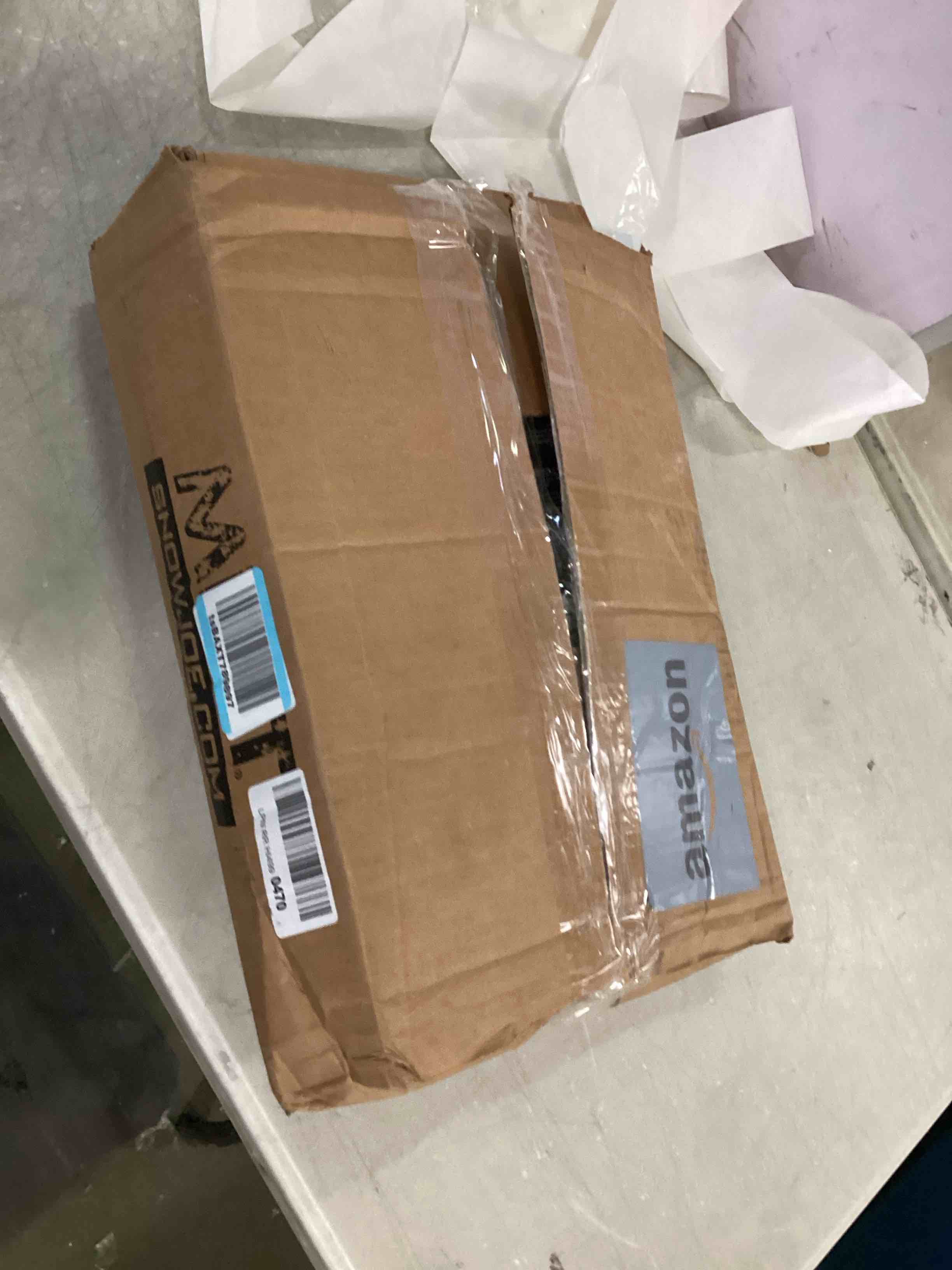 https://s3.amazonaws.com/lotting-images-prod/bidfta/RED6130608_1709405207850.jpeg