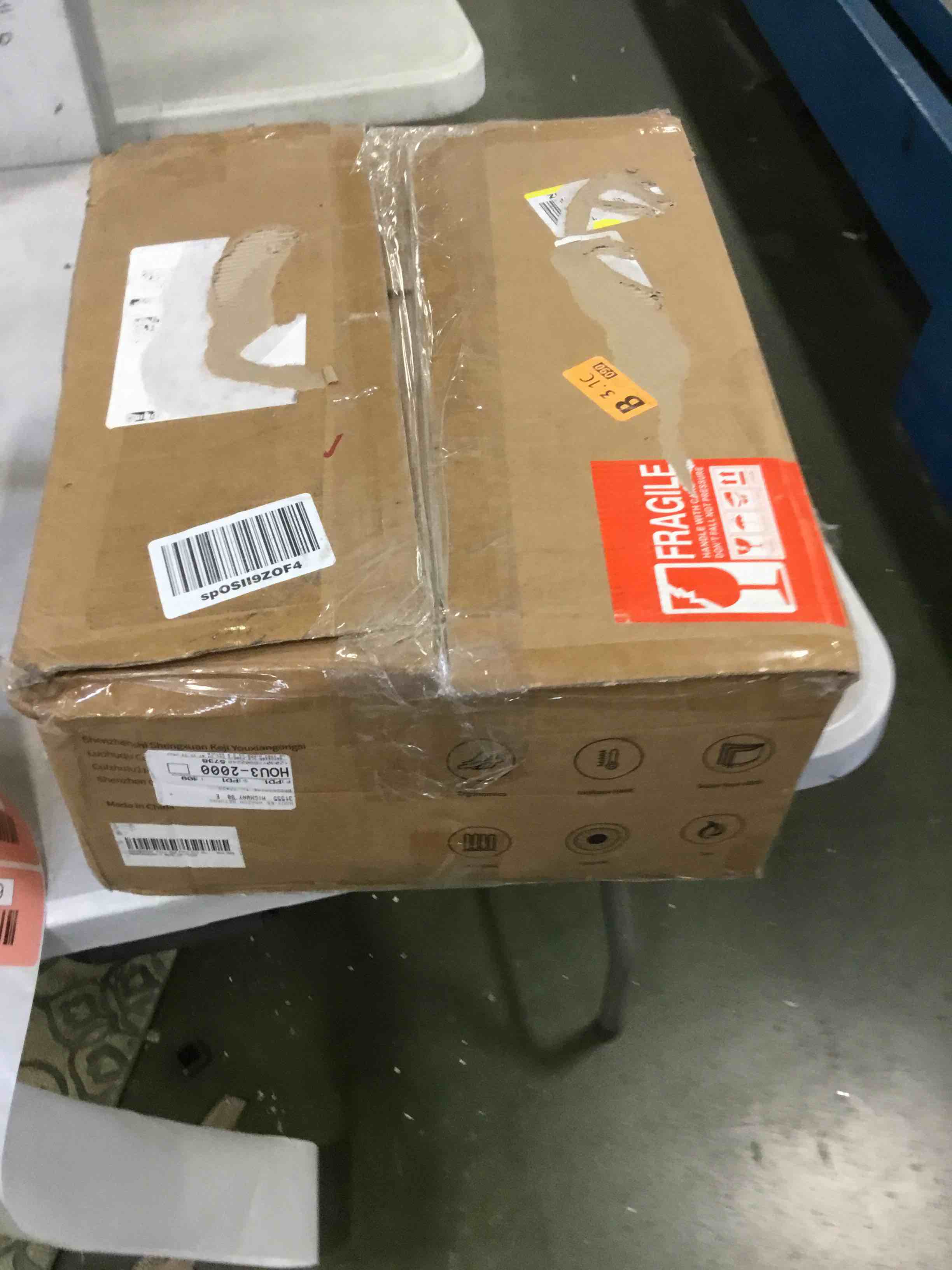 https://s3.amazonaws.com/lotting-images-prod/bidfta/RED6130809_1709573275319.jpeg