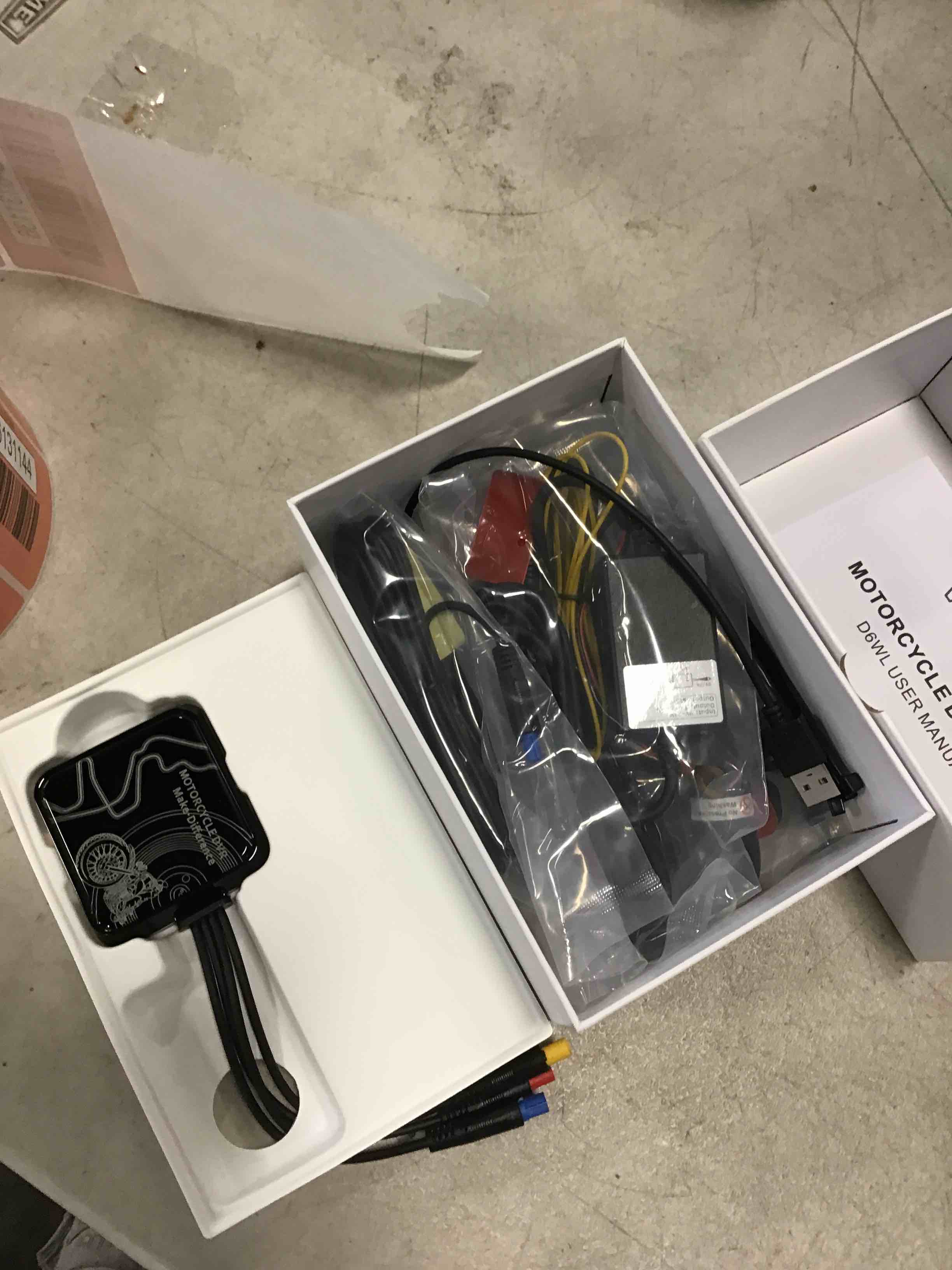 https://s3.amazonaws.com/lotting-images-prod/bidfta/RED6131135_1709139294952.jpeg