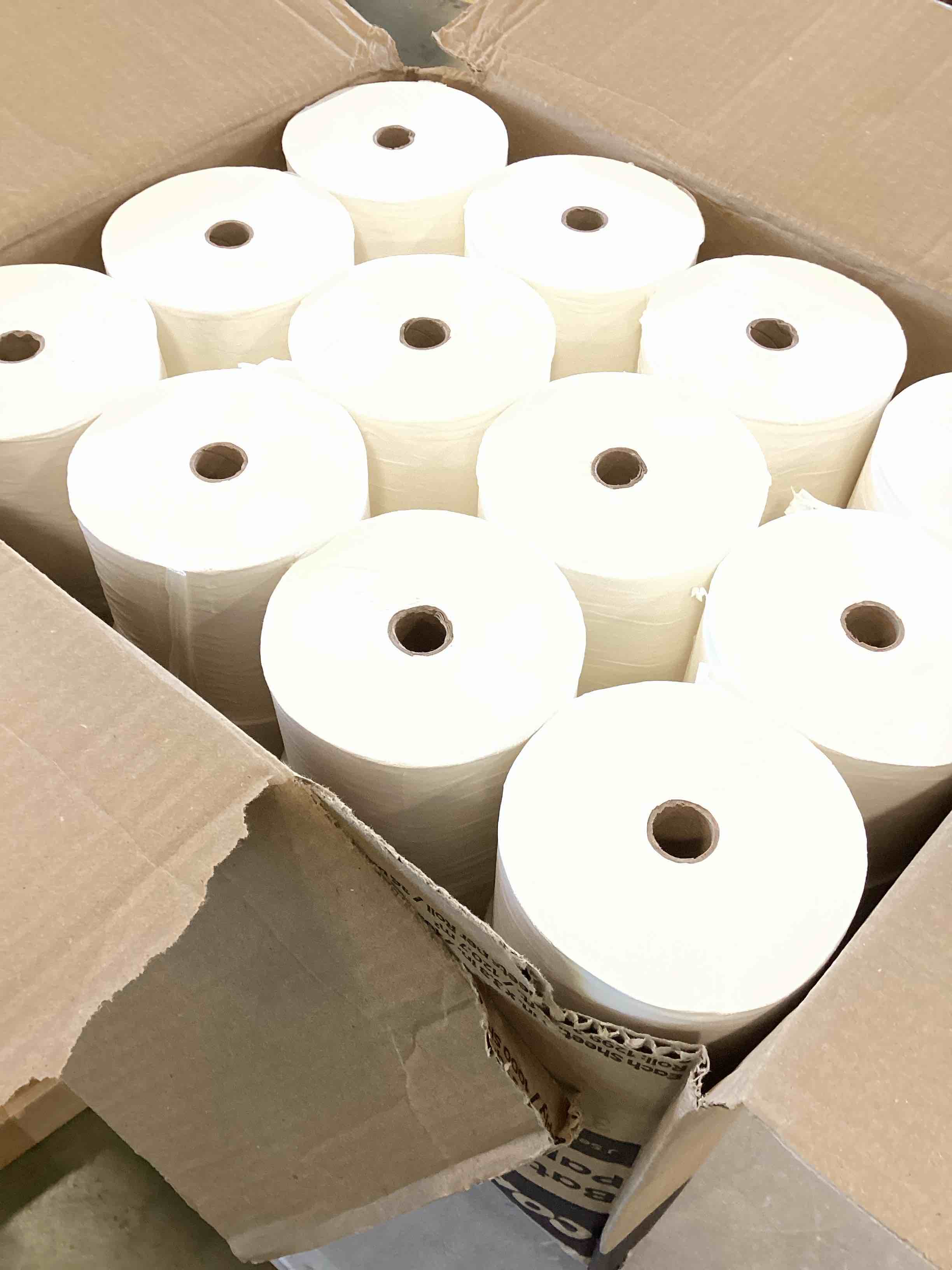 https://s3.amazonaws.com/lotting-images-prod/bidfta/RED6131213_1709215806264.jpeg