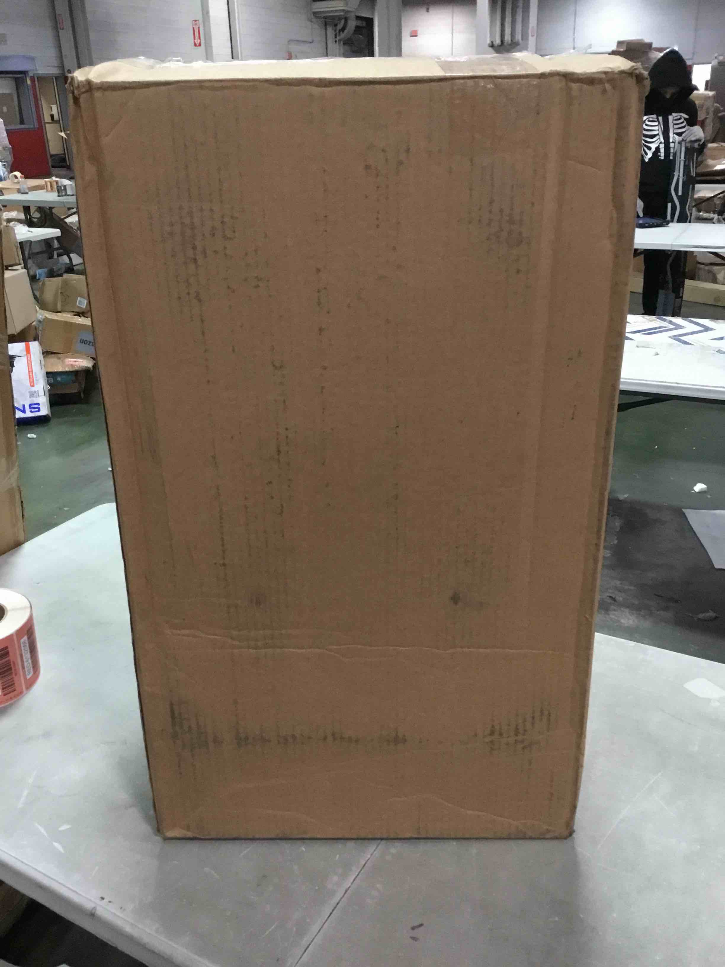 https://s3.amazonaws.com/lotting-images-prod/bidfta/RED6132560_1709324216975.jpeg