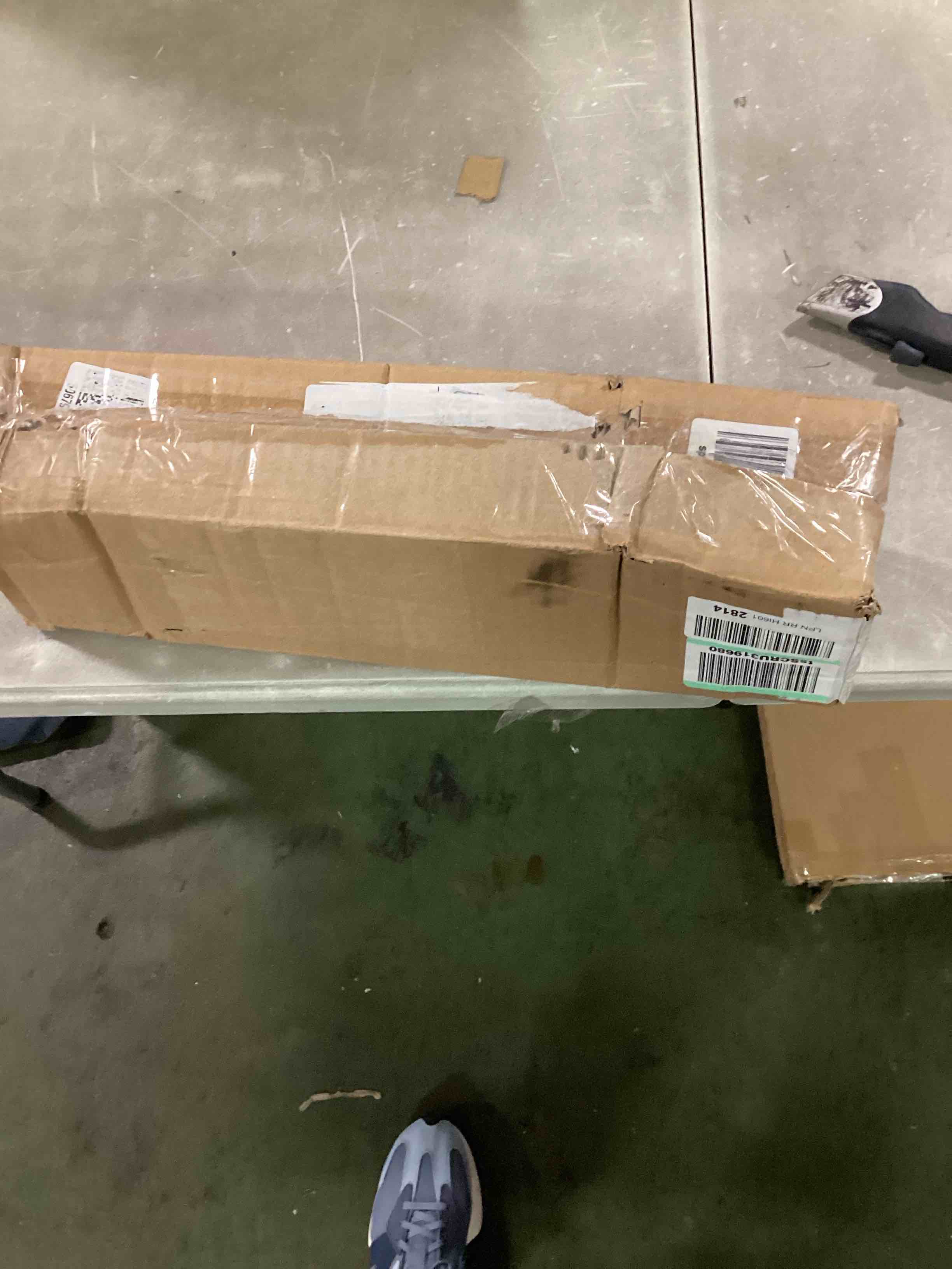 https://s3.amazonaws.com/lotting-images-prod/bidfta/RED6132795_1709649080865.jpeg