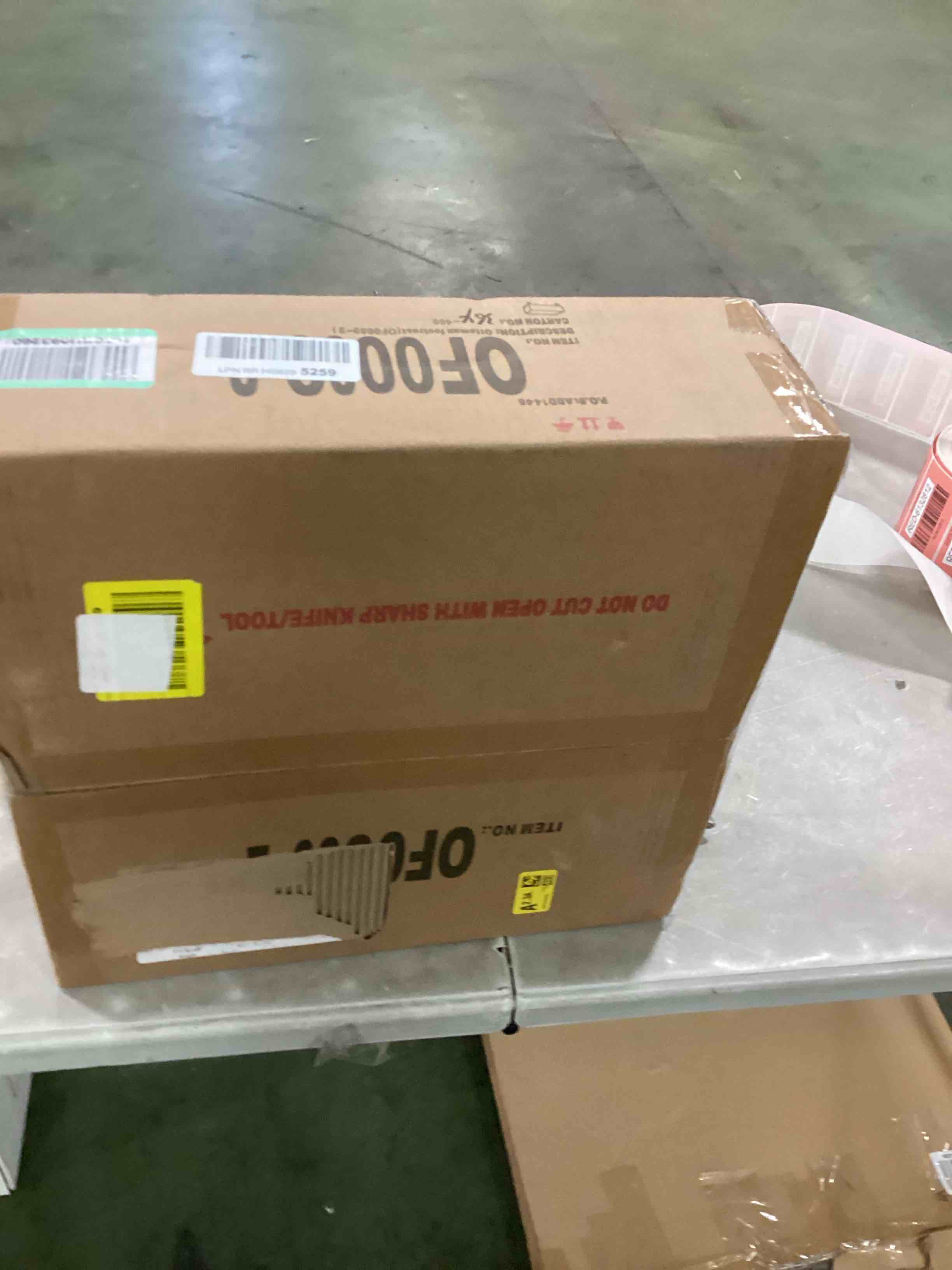 https://s3.amazonaws.com/lotting-images-prod/bidfta/RED6132798_1709649555474.jpeg