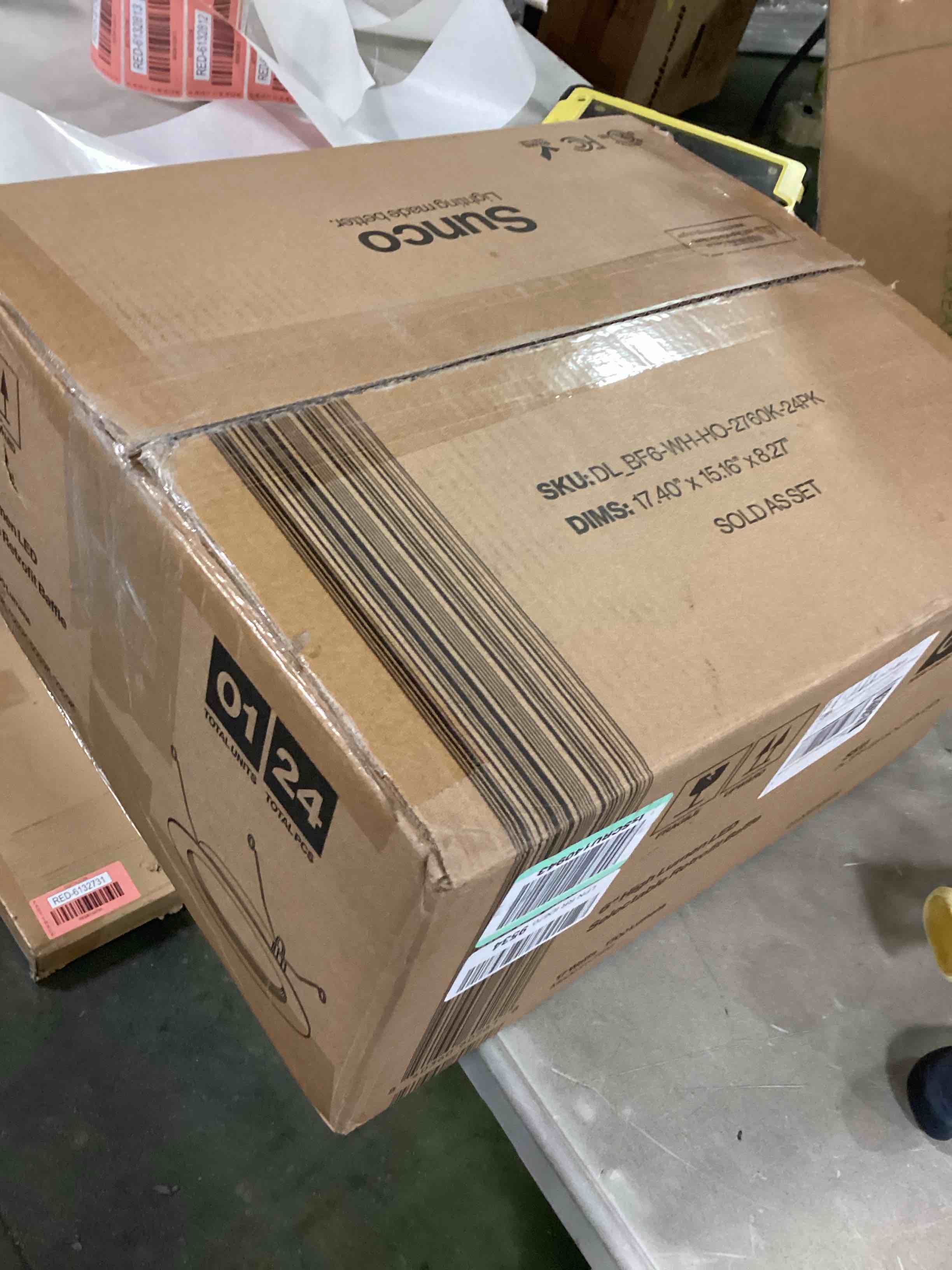 https://s3.amazonaws.com/lotting-images-prod/bidfta/RED6132803_1709650291539.jpeg