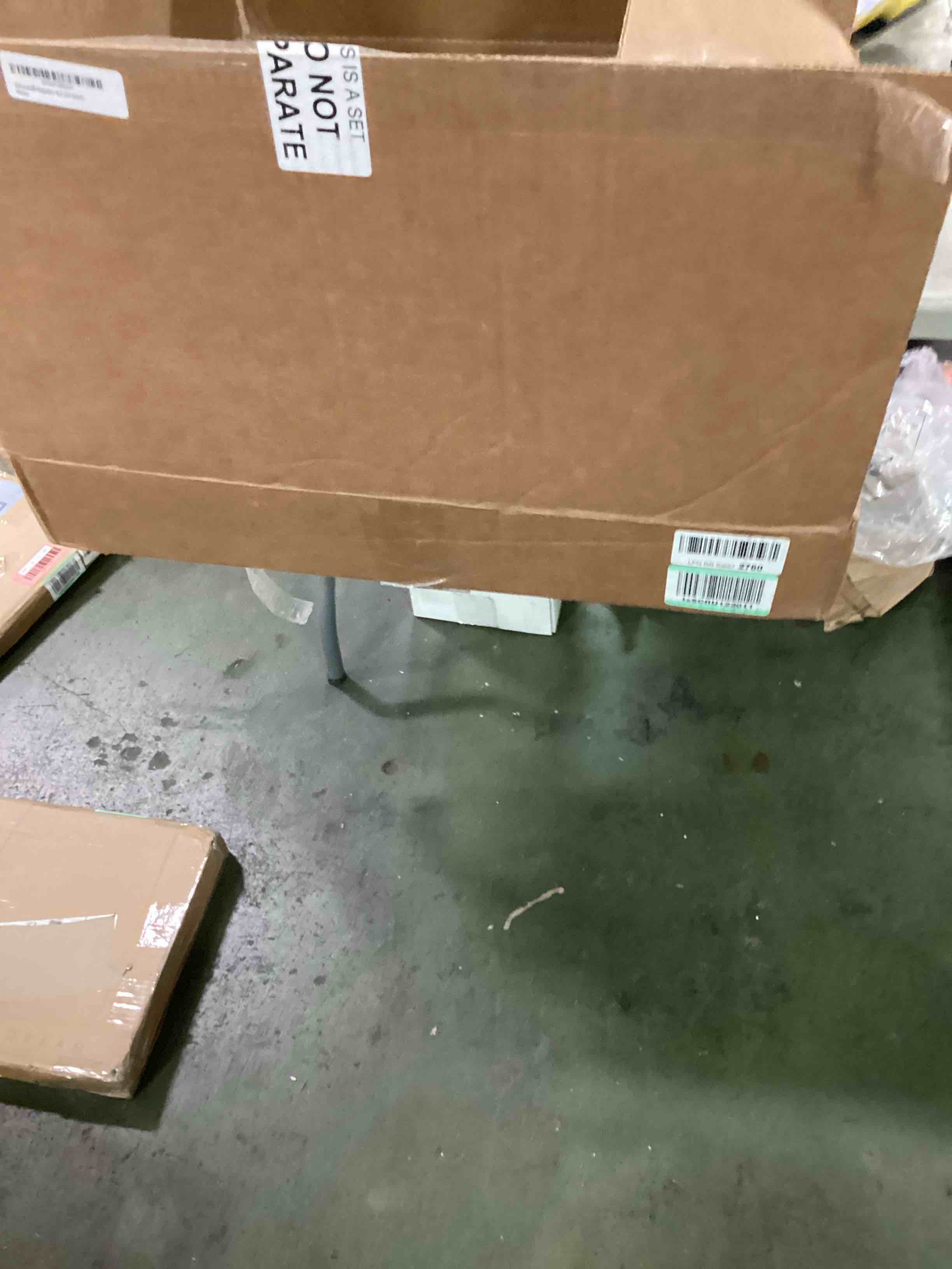 https://s3.amazonaws.com/lotting-images-prod/bidfta/RED6132832_1709655552511.jpeg