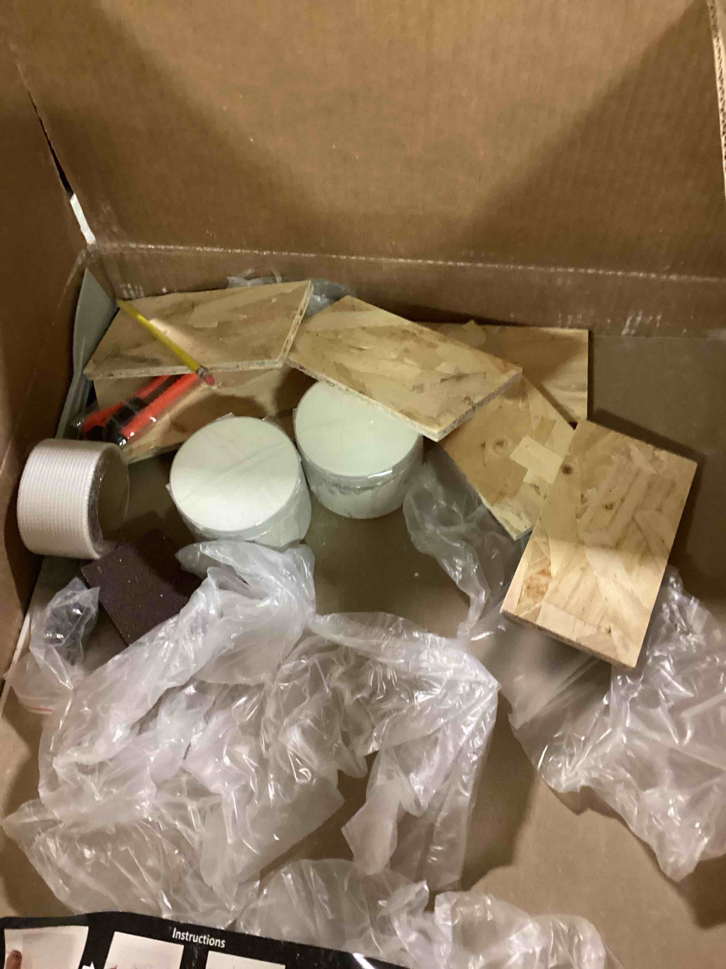 https://s3.amazonaws.com/lotting-images-prod/bidfta/RED6132832_1709655555381.jpeg