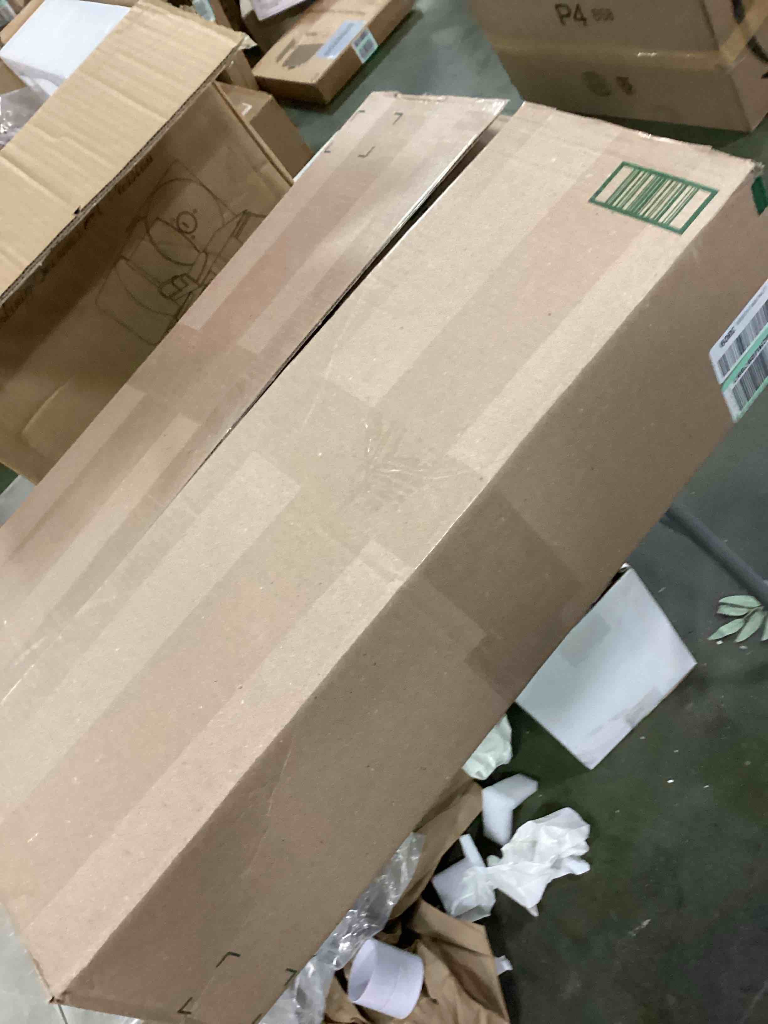 https://s3.amazonaws.com/lotting-images-prod/bidfta/RED6132840_1709656476342.jpeg