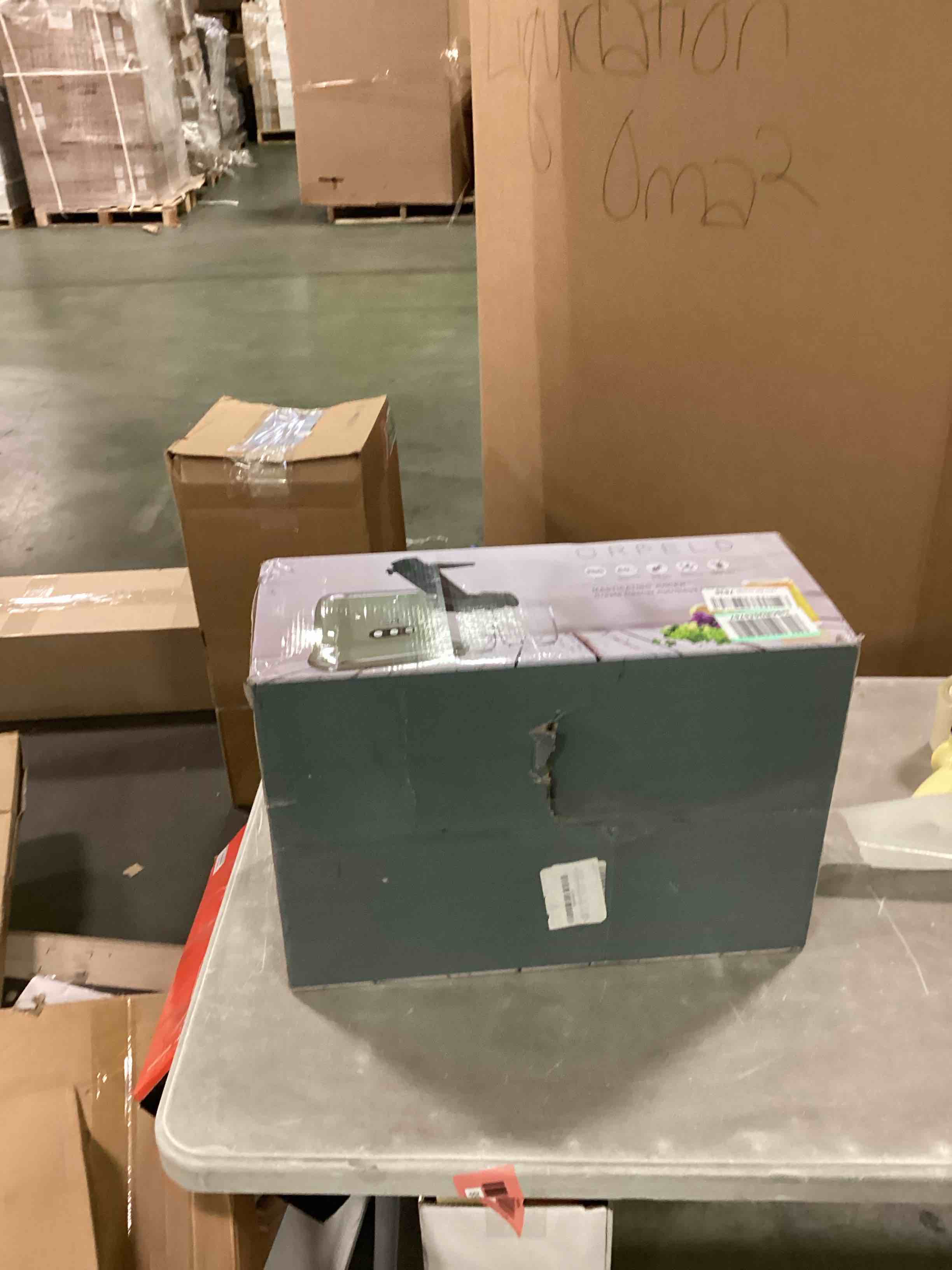 https://s3.amazonaws.com/lotting-images-prod/bidfta/RED6132904_1709671699445.jpeg