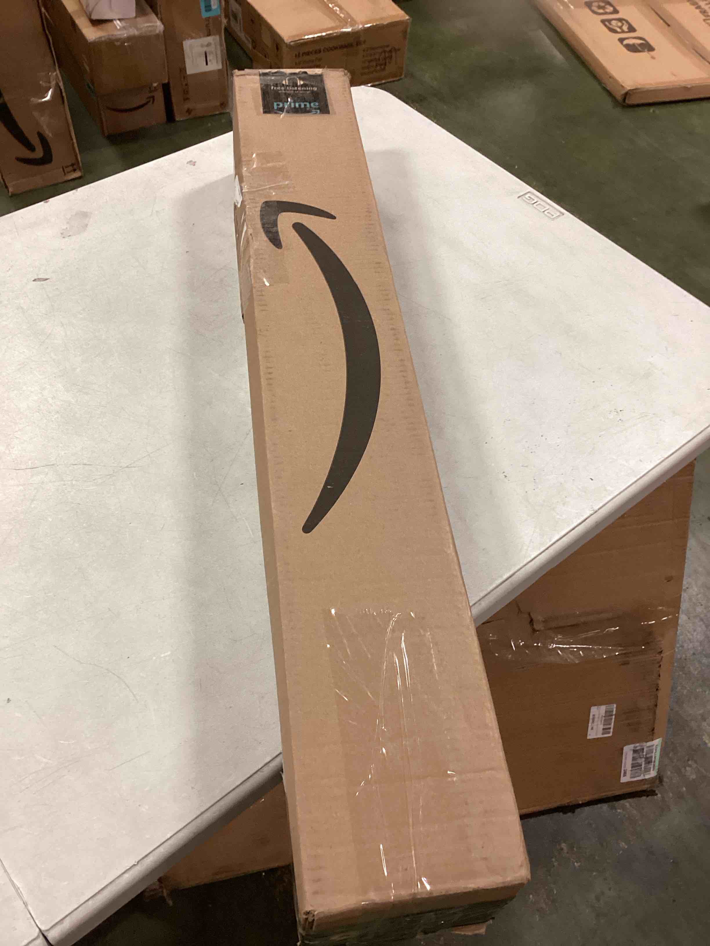 https://s3.amazonaws.com/lotting-images-prod/bidfta/RED6133007_1709821123101.jpeg