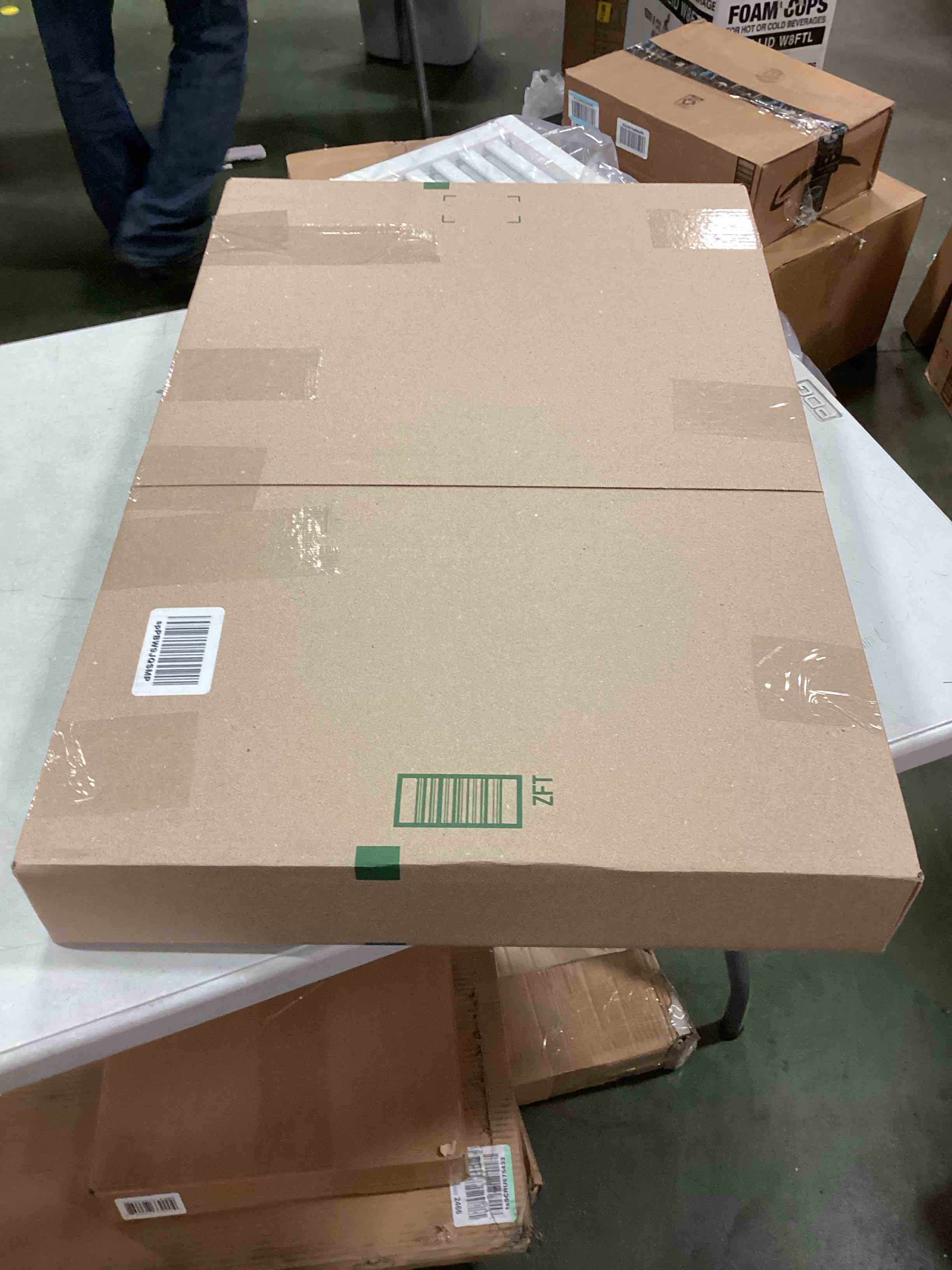 https://s3.amazonaws.com/lotting-images-prod/bidfta/RED6133055_1709836997214.jpeg