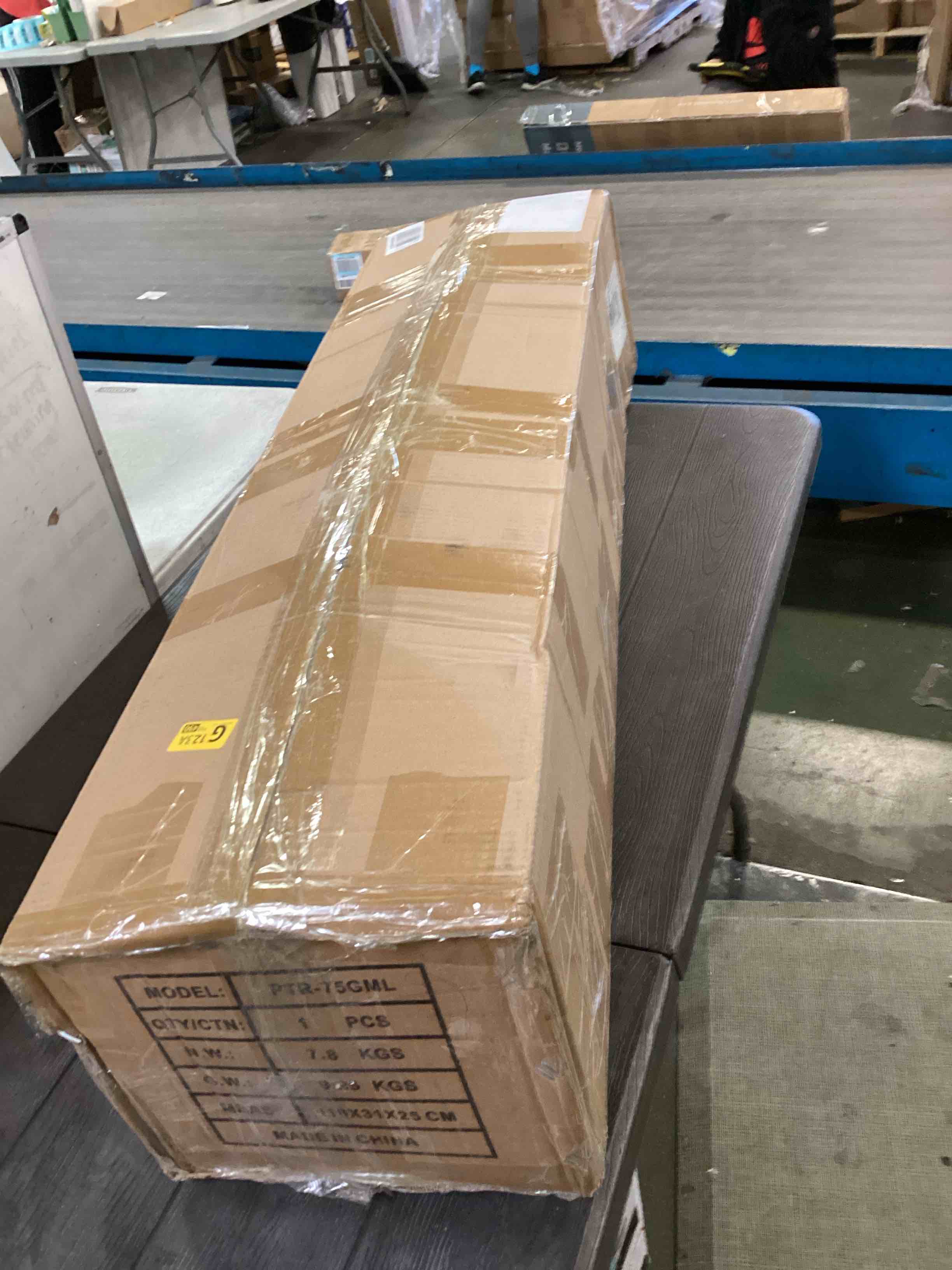 https://s3.amazonaws.com/lotting-images-prod/bidfta/RED6133247_1710173369784.jpeg