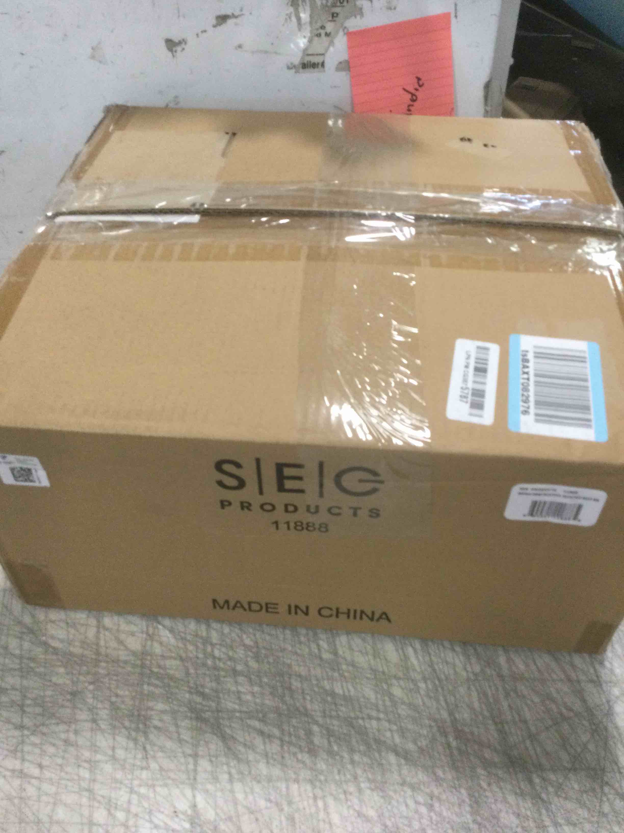https://s3.amazonaws.com/lotting-images-prod/bidfta/RED6134431_1710343543480.jpeg