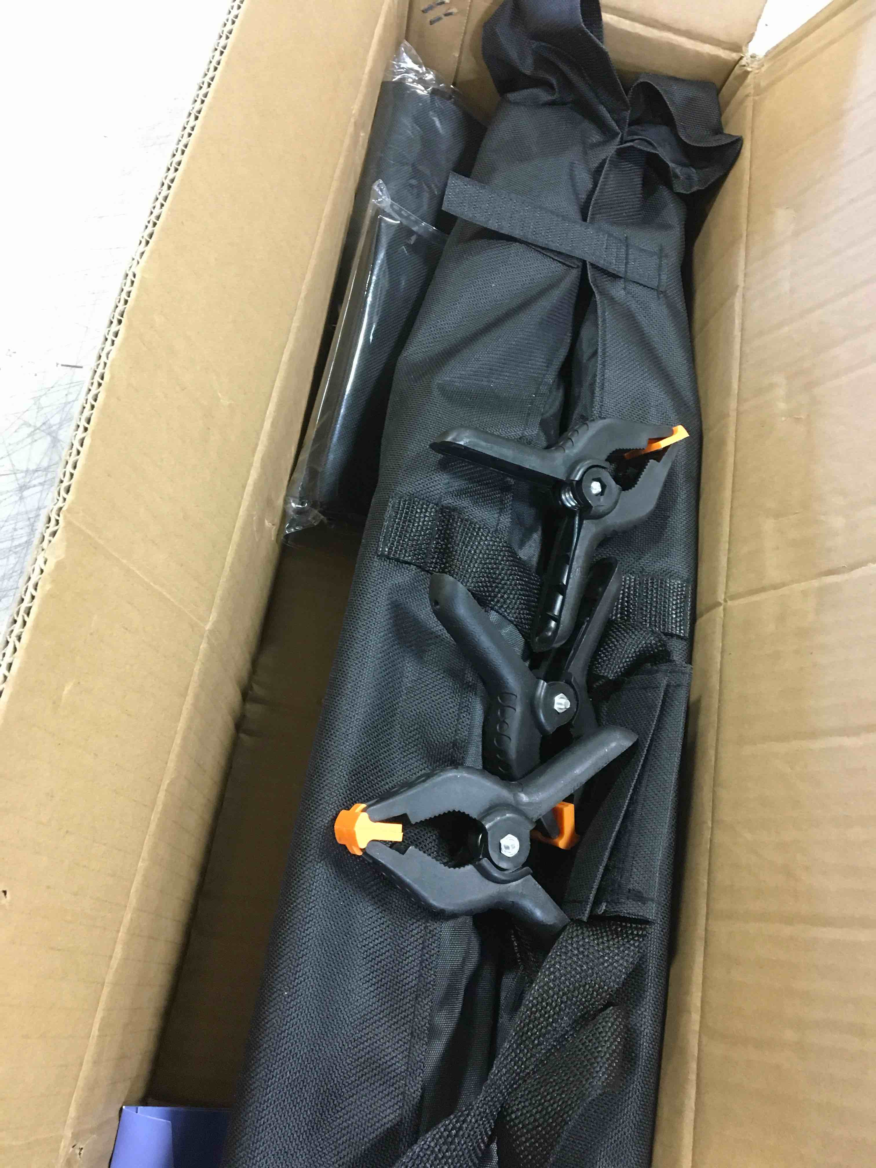 https://s3.amazonaws.com/lotting-images-prod/bidfta/RED6134515_1710359197252.jpeg
